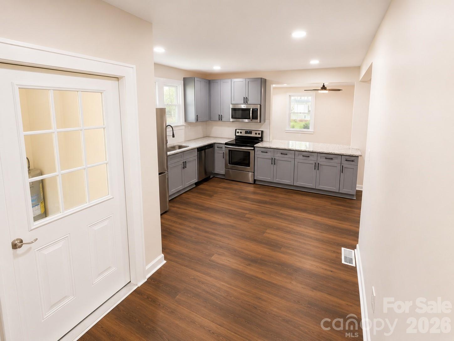 609 Dallas Street — Chester