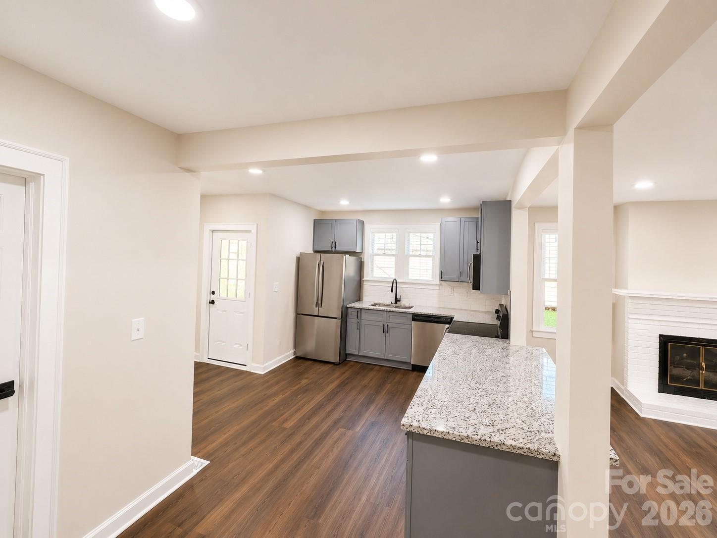 609 Dallas Street — Chester