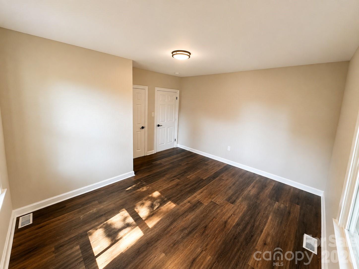 609 Dallas Street — Chester
