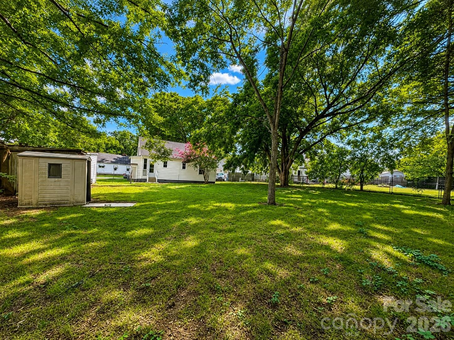 609 Dallas Street — Chester