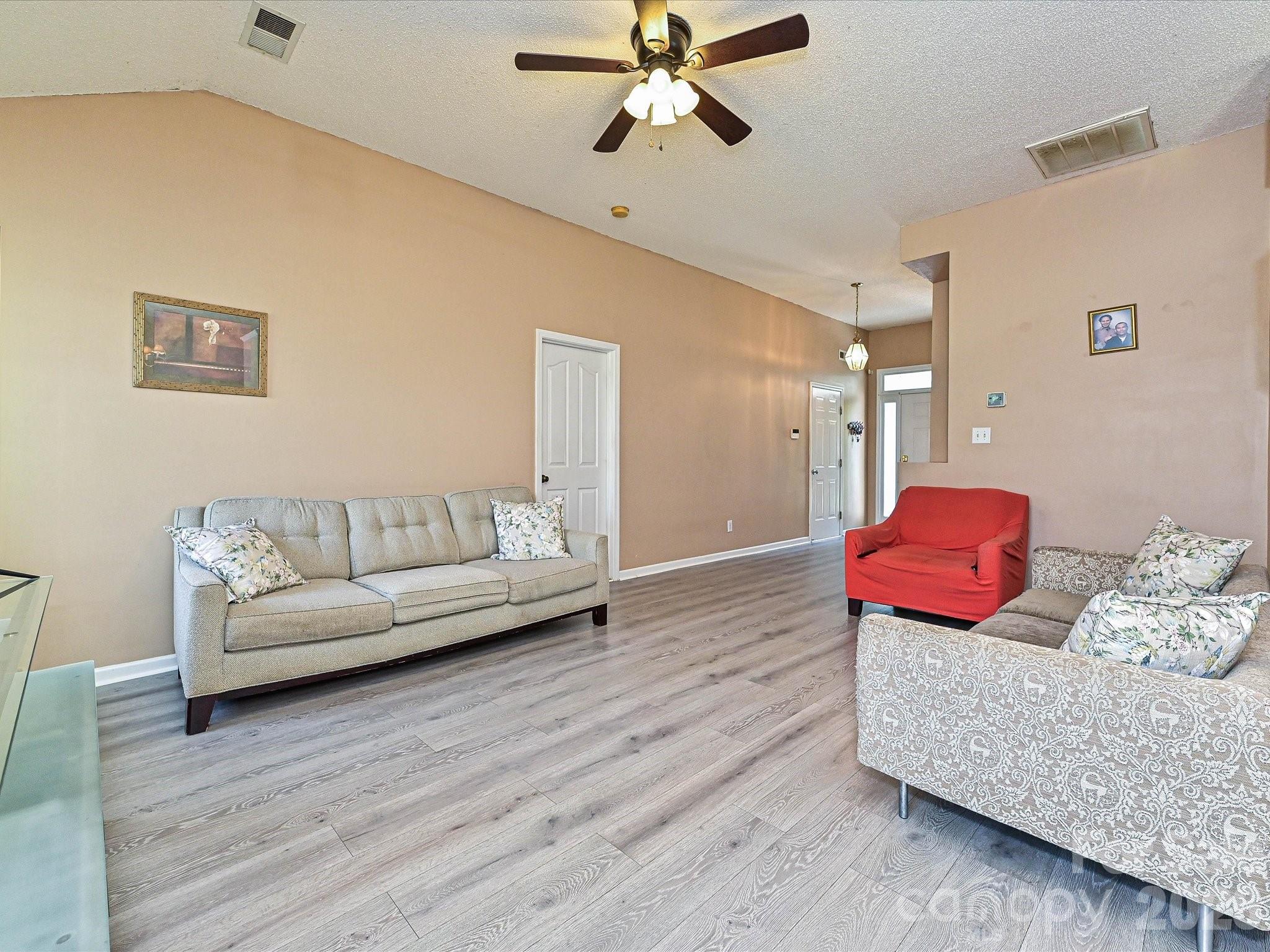 13939 Dingess Road — Charlotte