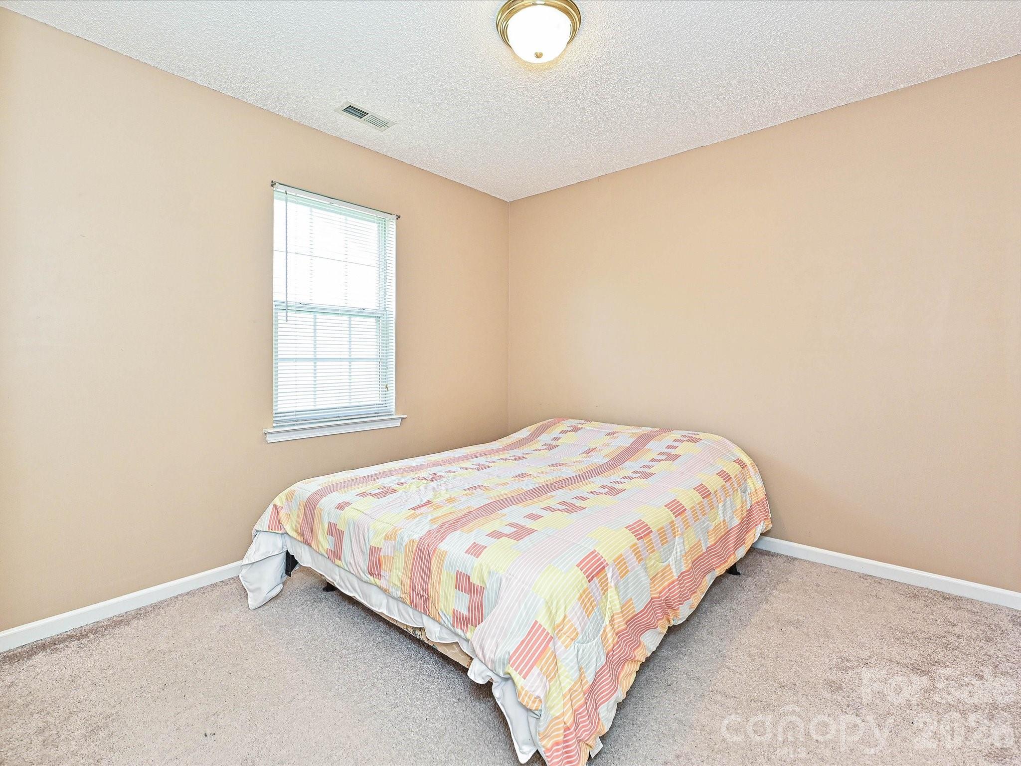 13939 Dingess Road — Charlotte