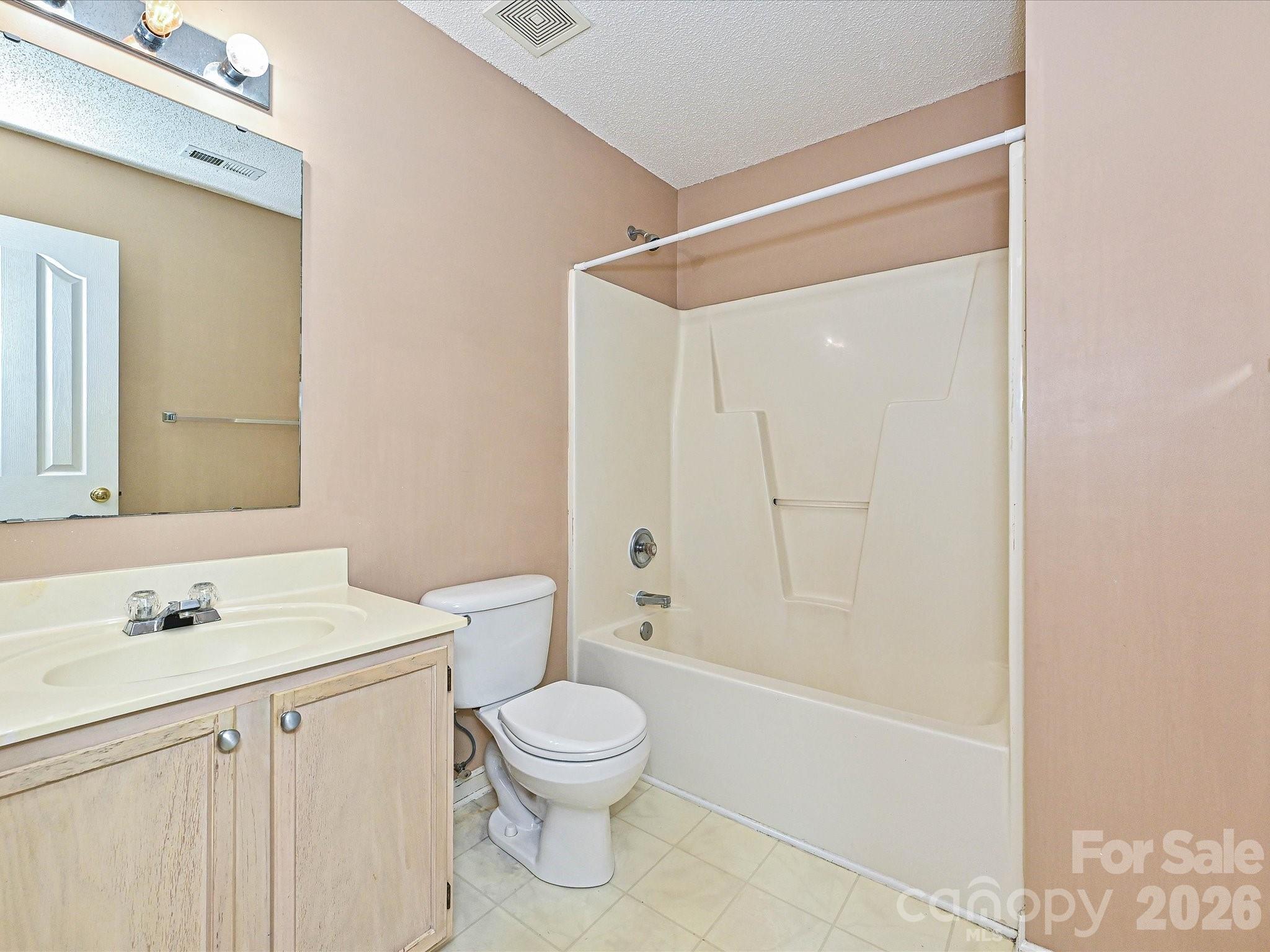 13939 Dingess Road — Charlotte