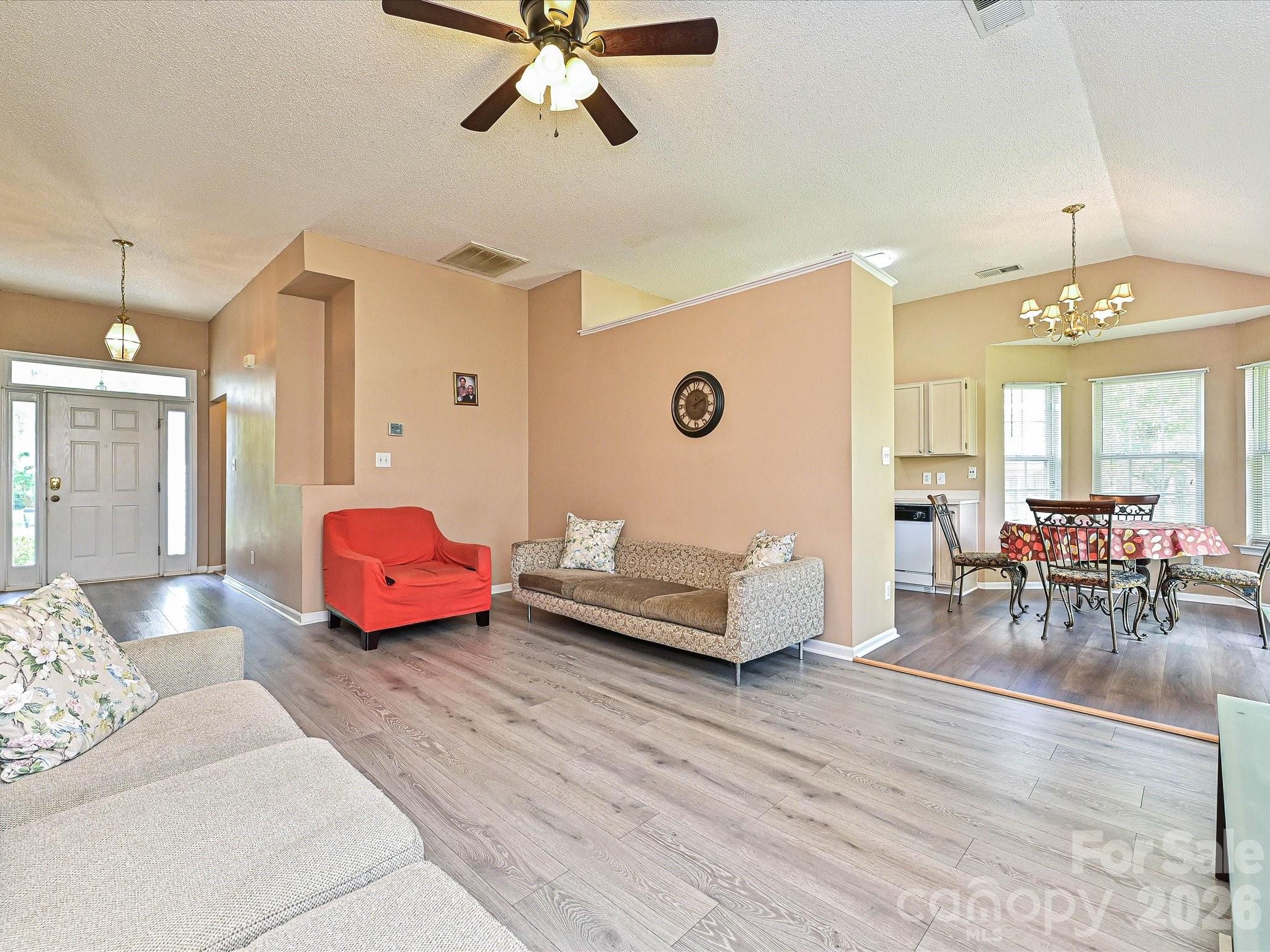 13939 Dingess Road — Charlotte