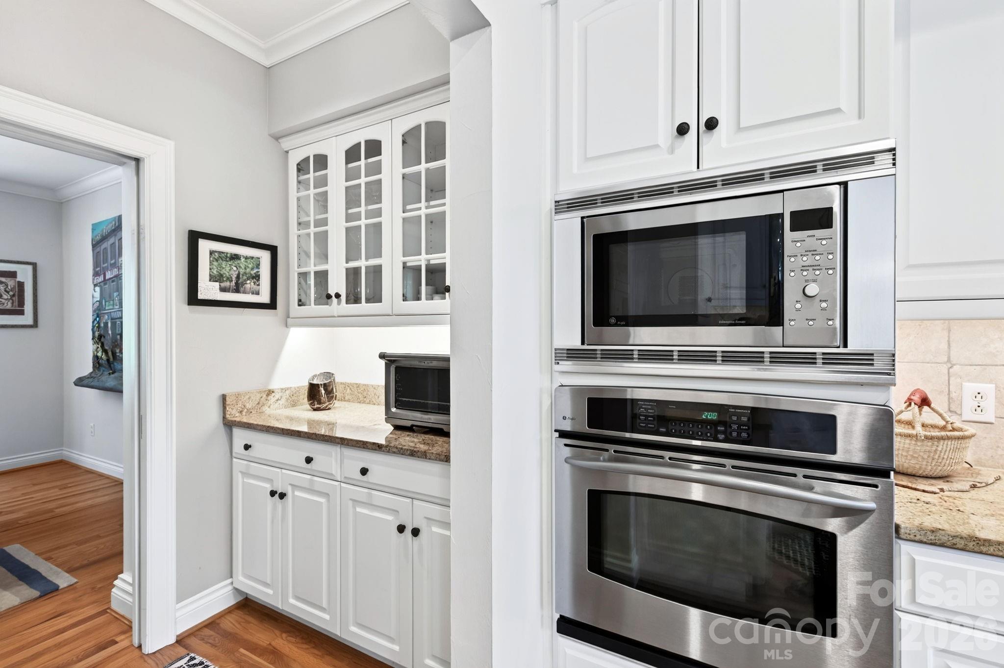 10 Blackberry Lane — Asheville