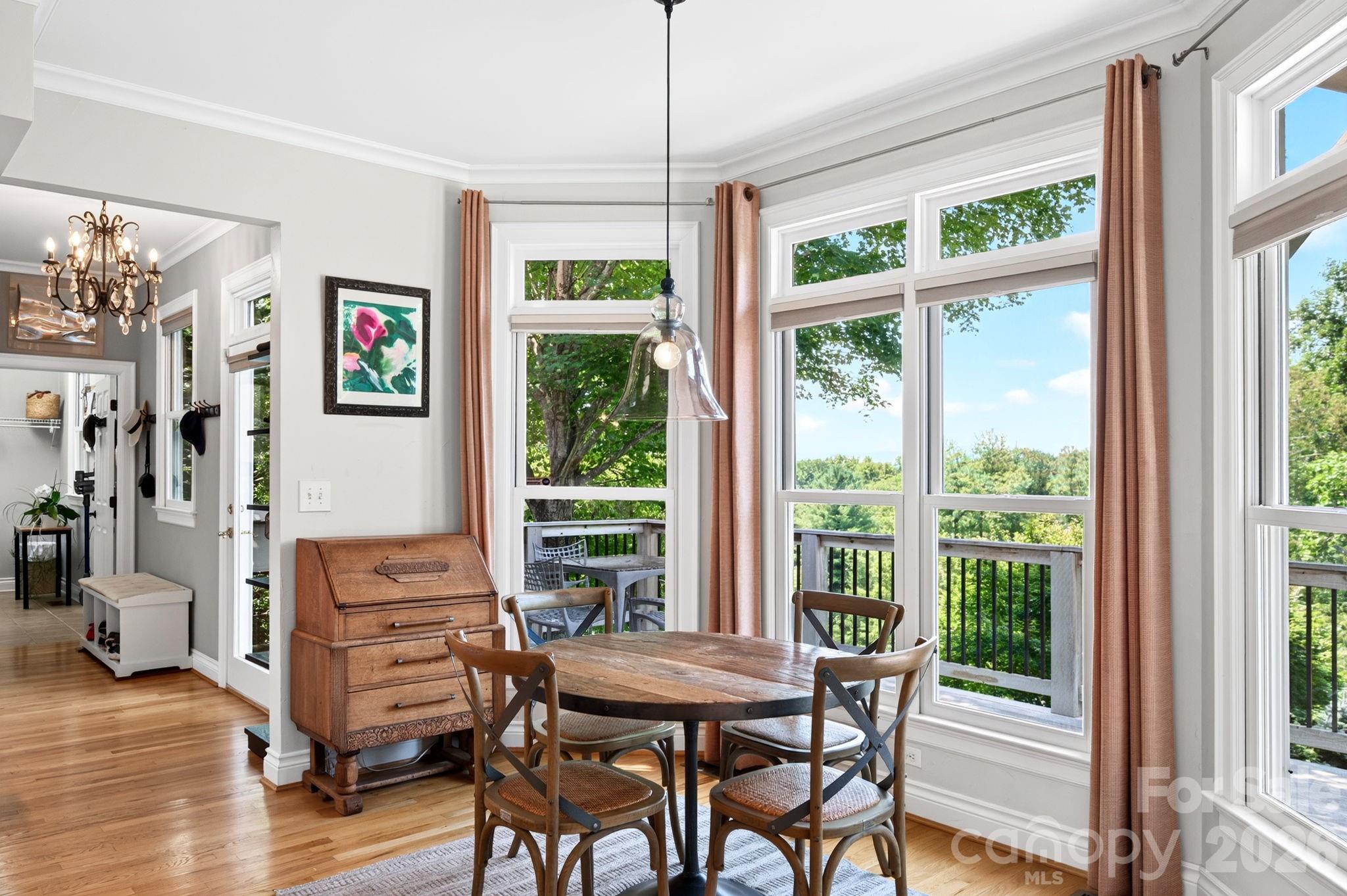 10 Blackberry Lane — Asheville