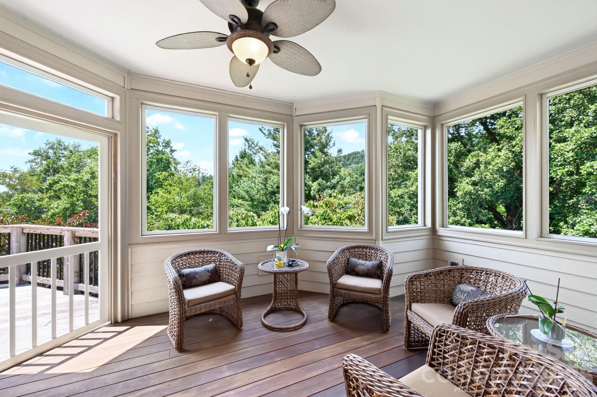 10 Blackberry Lane — Asheville