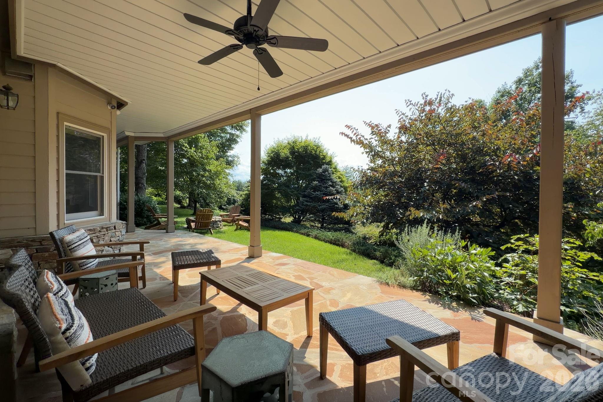 10 Blackberry Lane — Asheville
