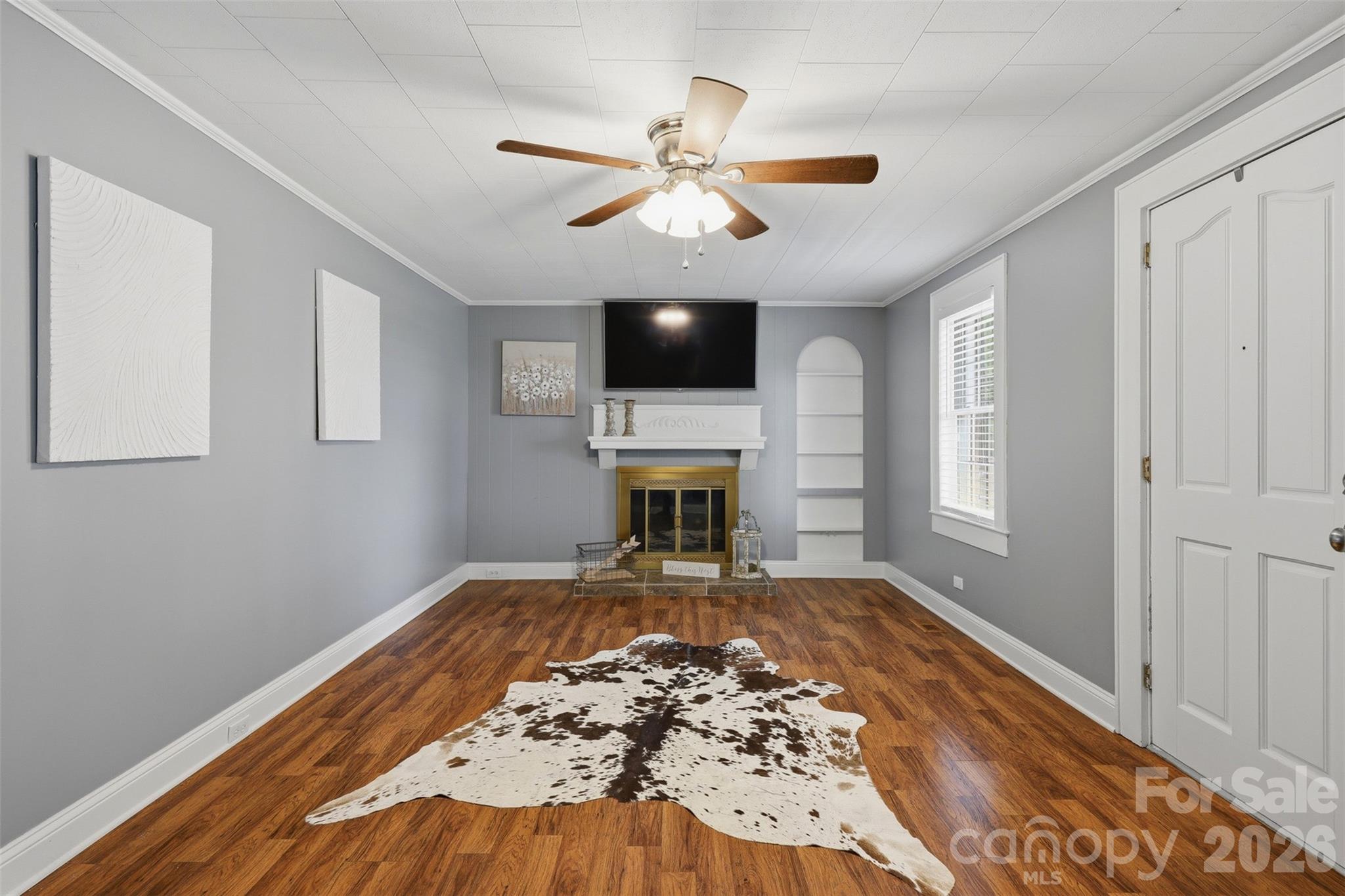 2430 Hwy 64/90 None W — Taylorsville
