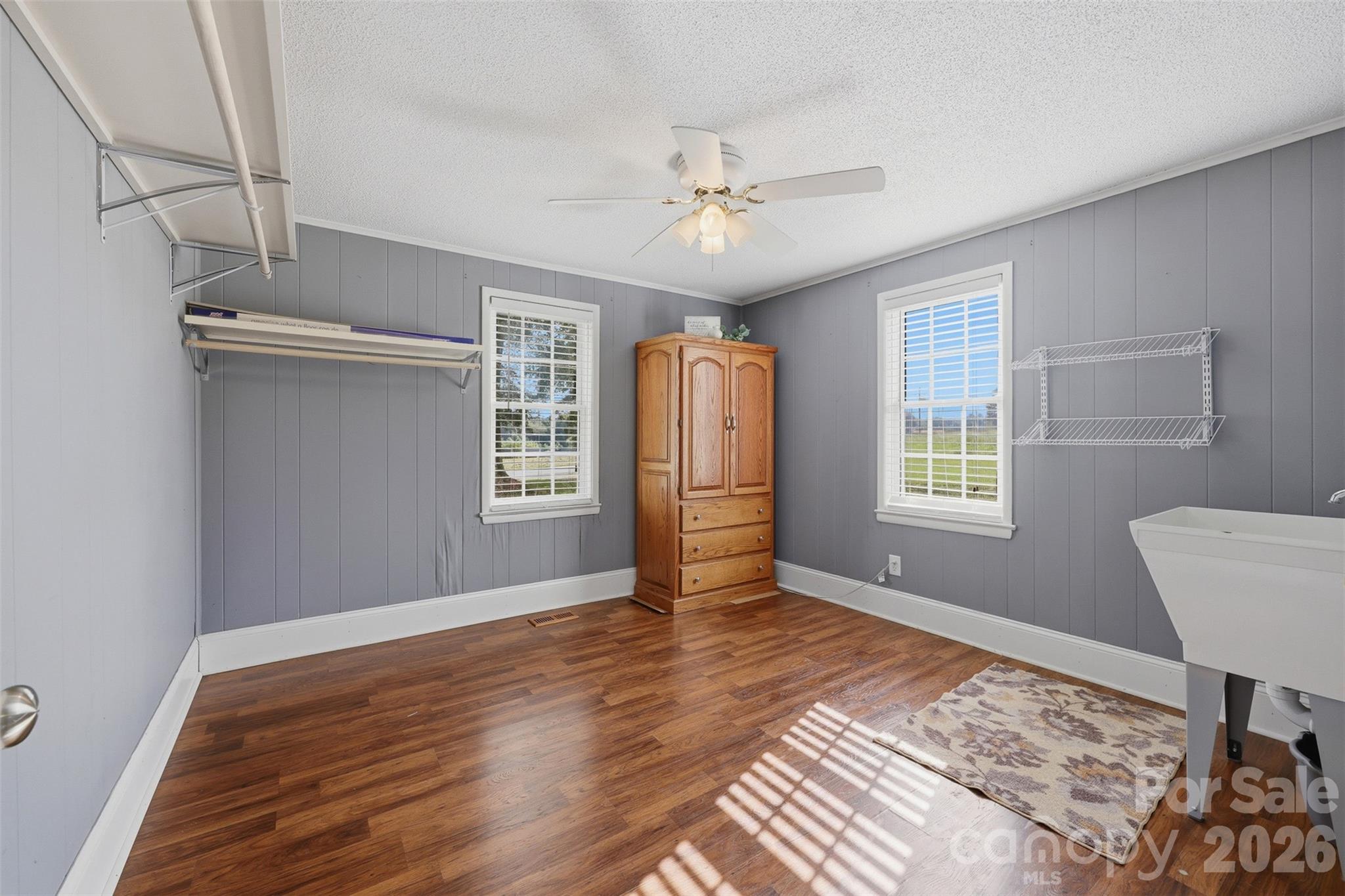 2430 Hwy 64/90 None W — Taylorsville