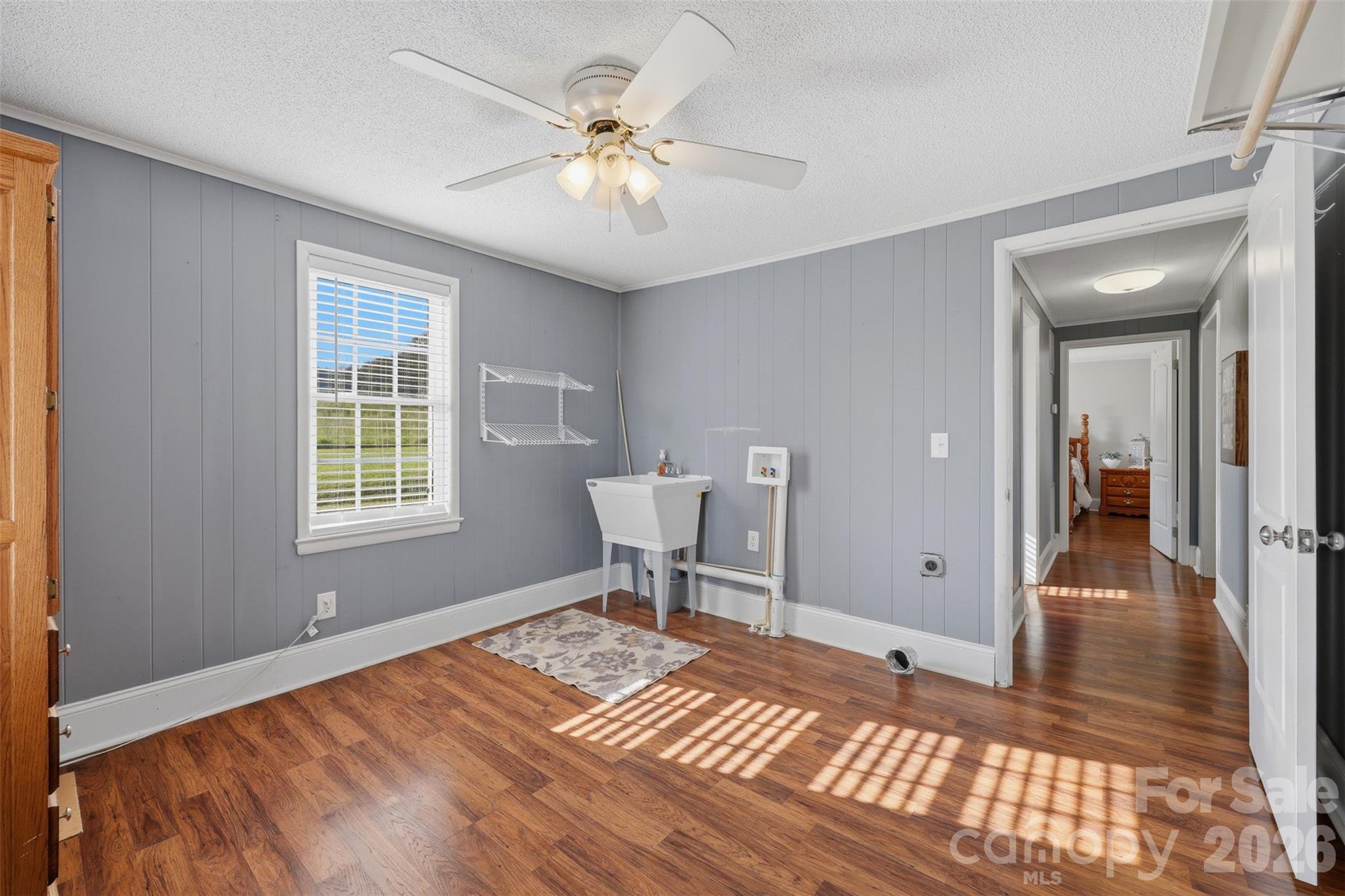 2430 Hwy 64/90 None W — Taylorsville
