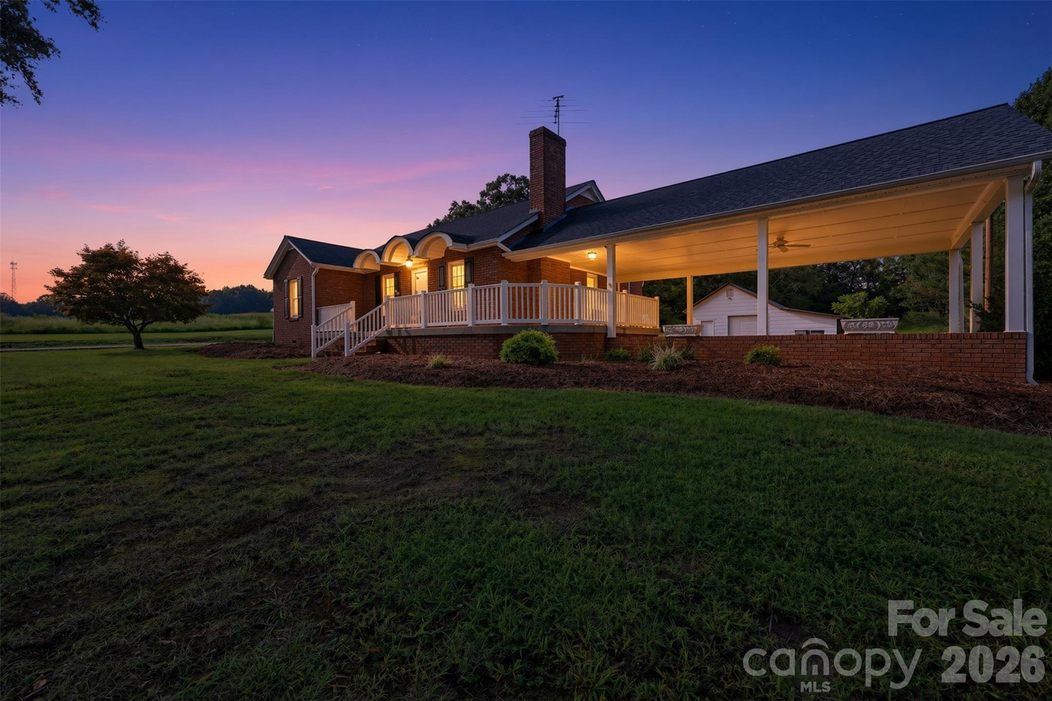 2430 Hwy 64/90 None W — Taylorsville