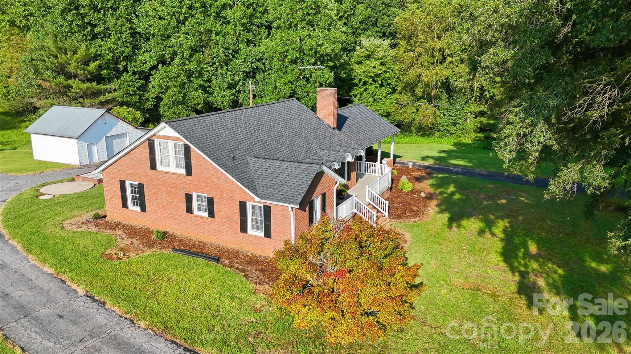 2430 Hwy 64/90 None W — Taylorsville