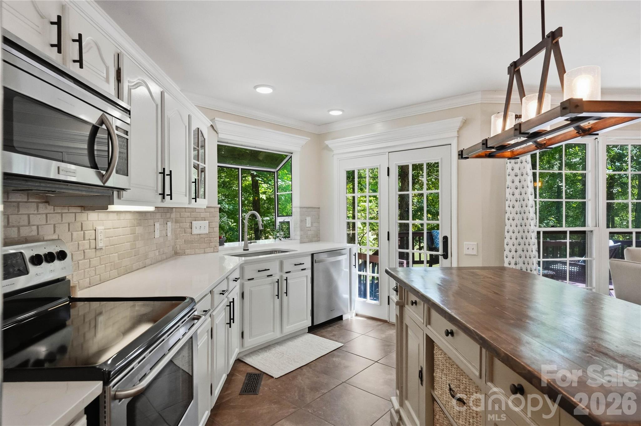 2505 Mountain Folk Lane — Waxhaw