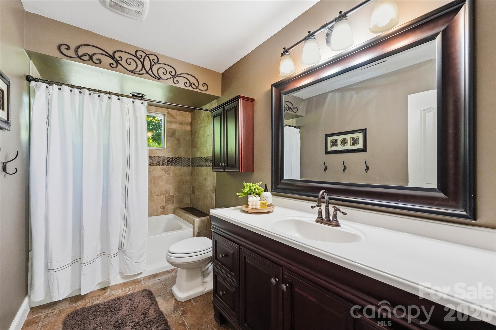 2505 Mountain Folk Lane — Waxhaw