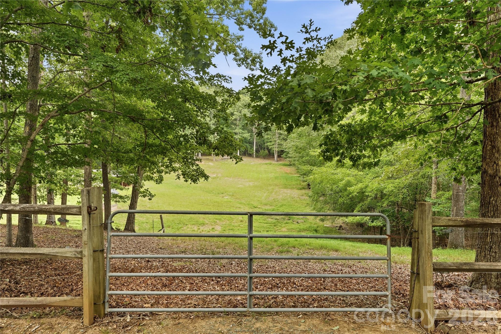 2505 Mountain Folk Lane — Waxhaw