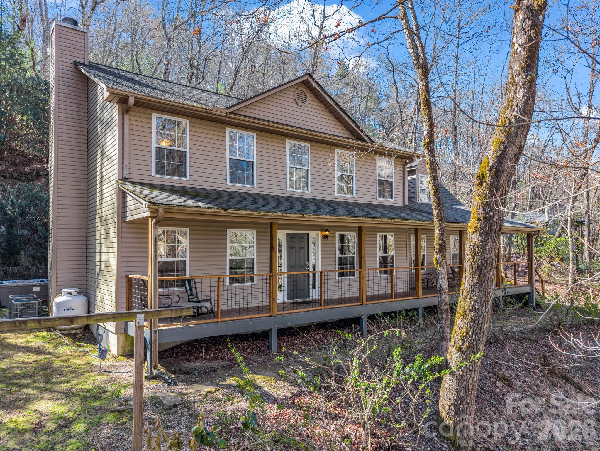 108 Nuthatch Trace — Brevard