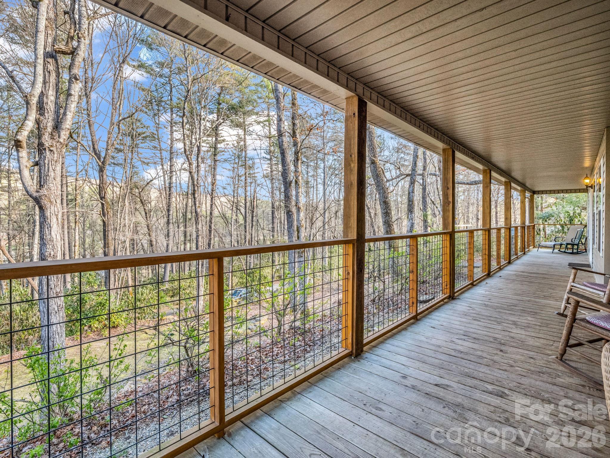 108 Nuthatch Trace — Brevard