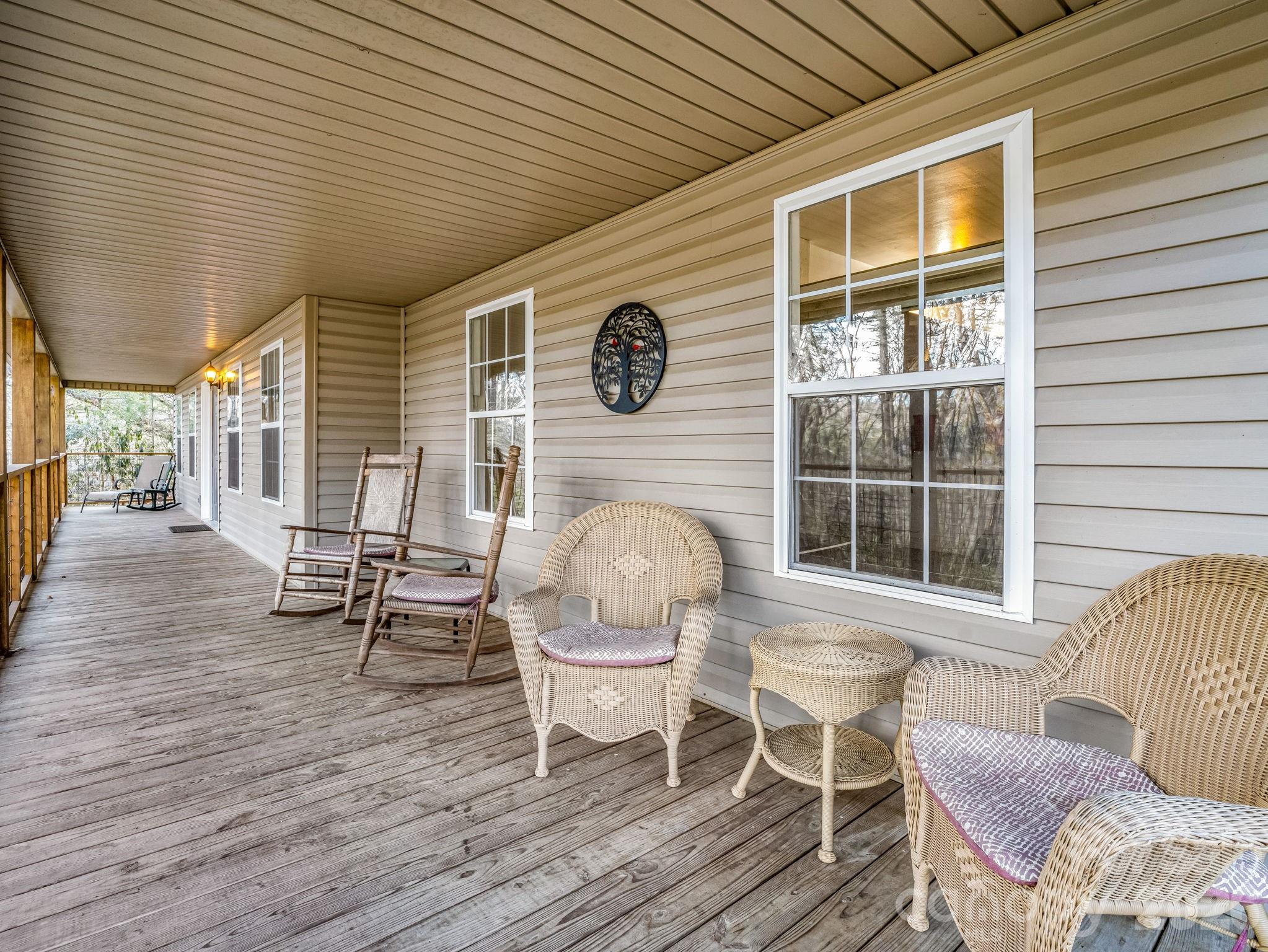 108 Nuthatch Trace — Brevard