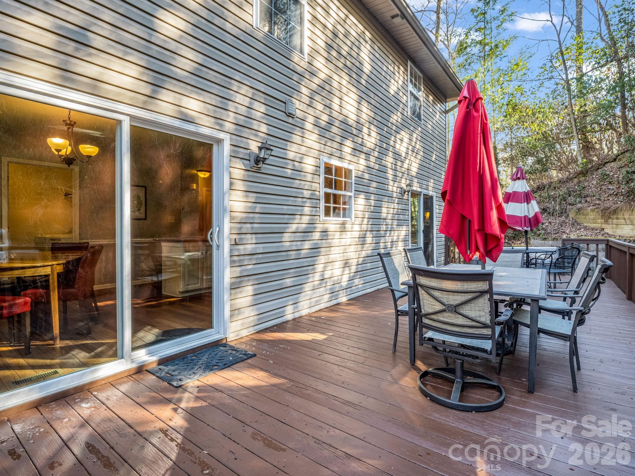108 Nuthatch Trace — Brevard