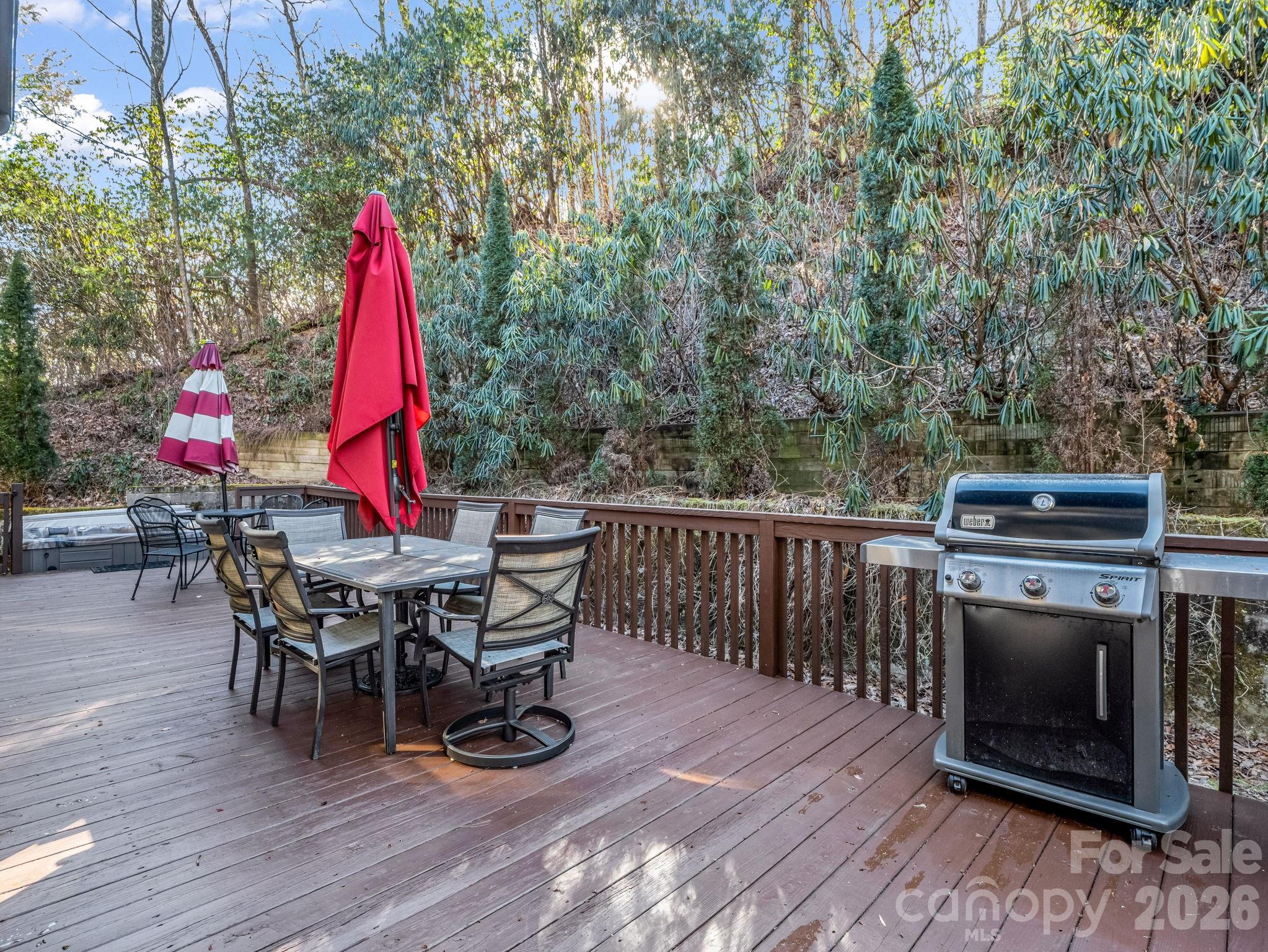 108 Nuthatch Trace — Brevard