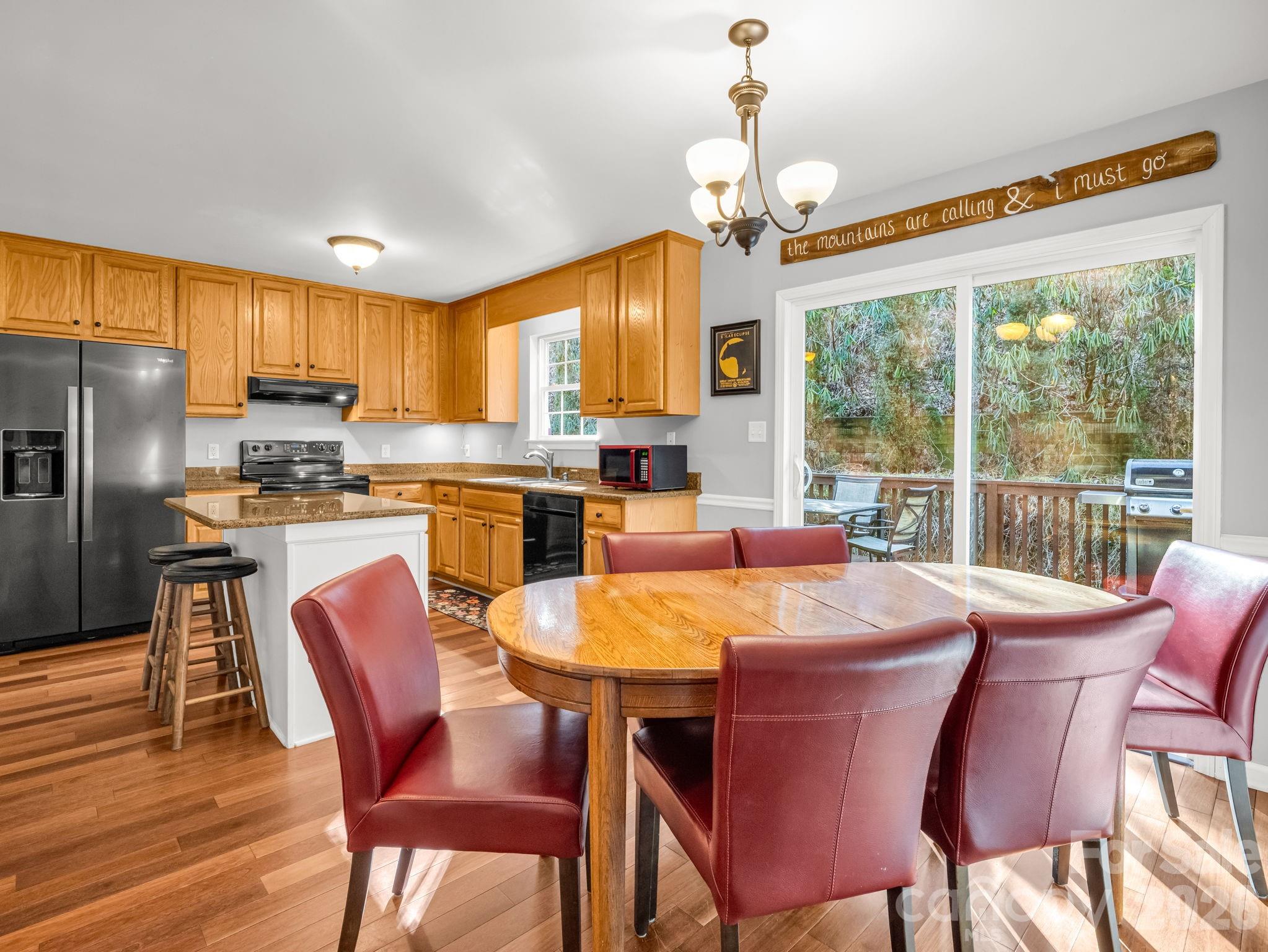 108 Nuthatch Trace — Brevard