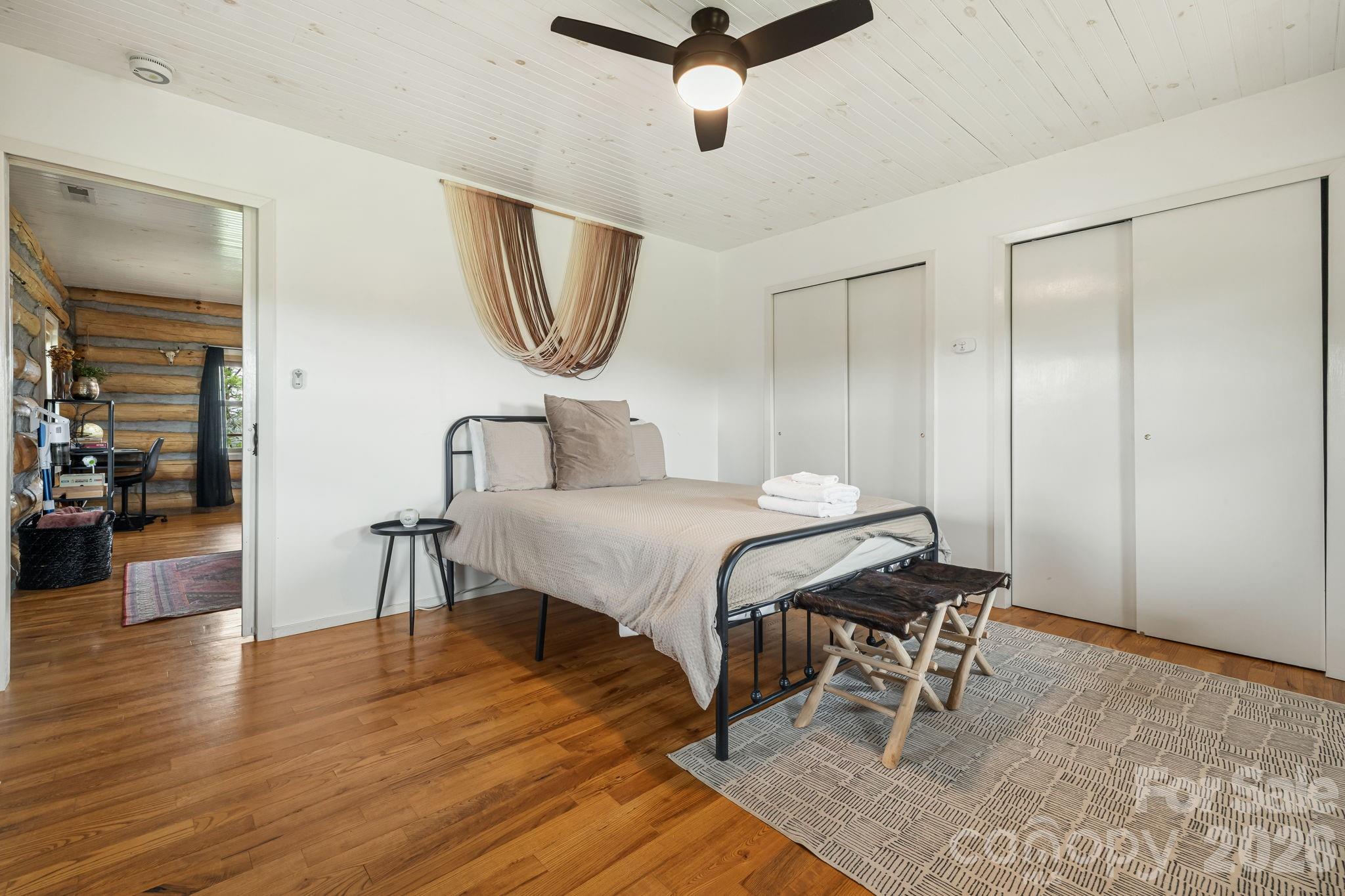 194 Cabin Hollow Drive — Marshall