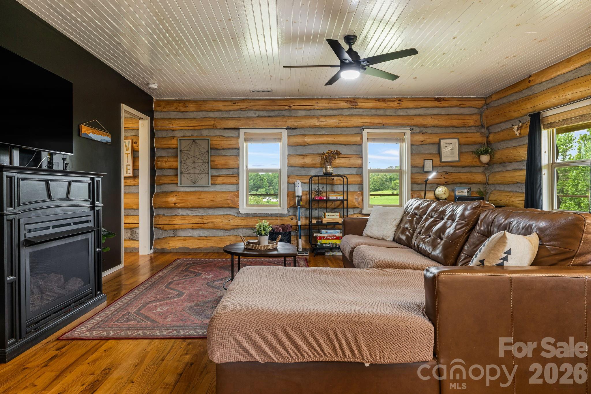 194 Cabin Hollow Drive — Marshall