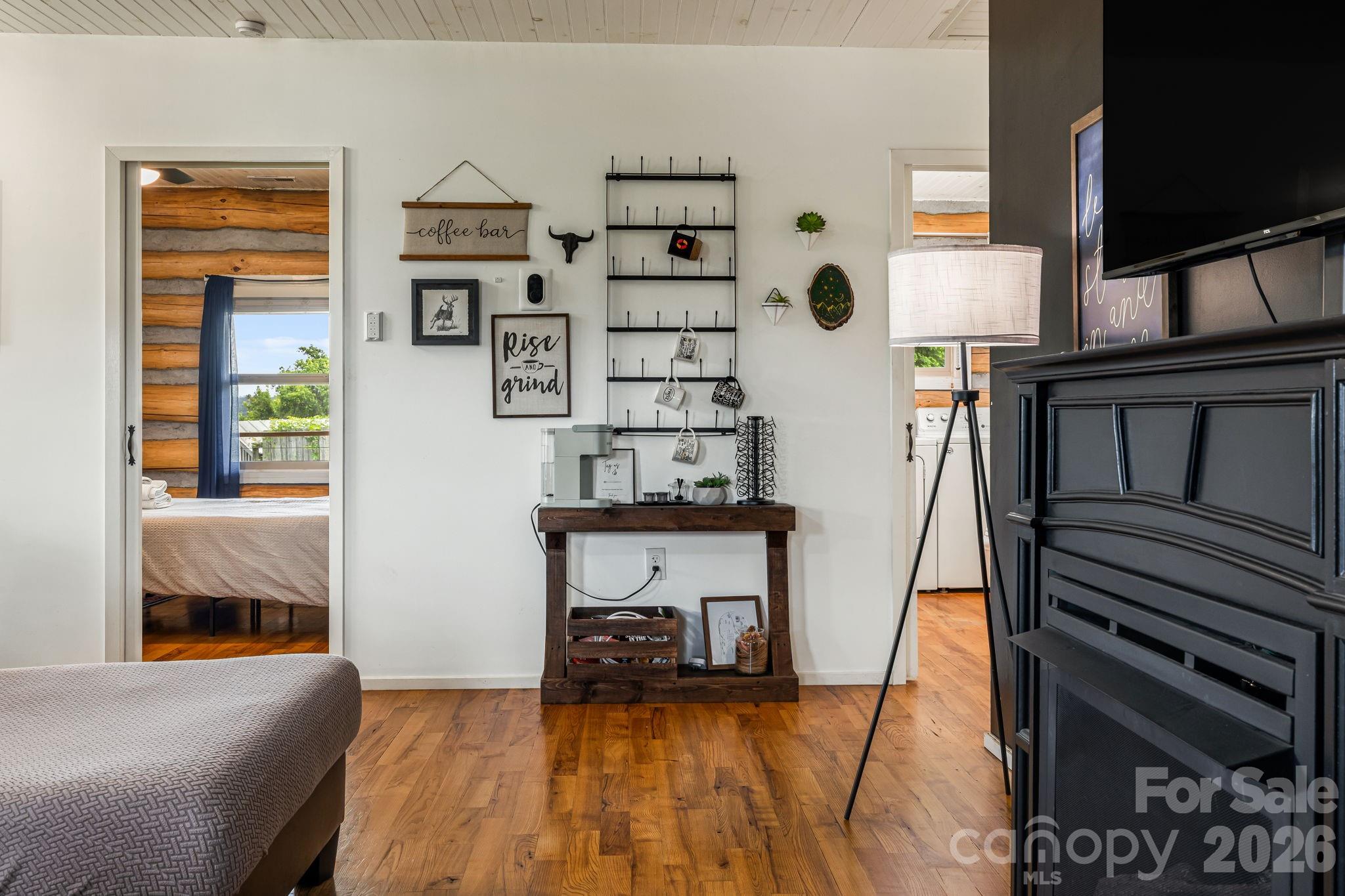 194 Cabin Hollow Drive — Marshall