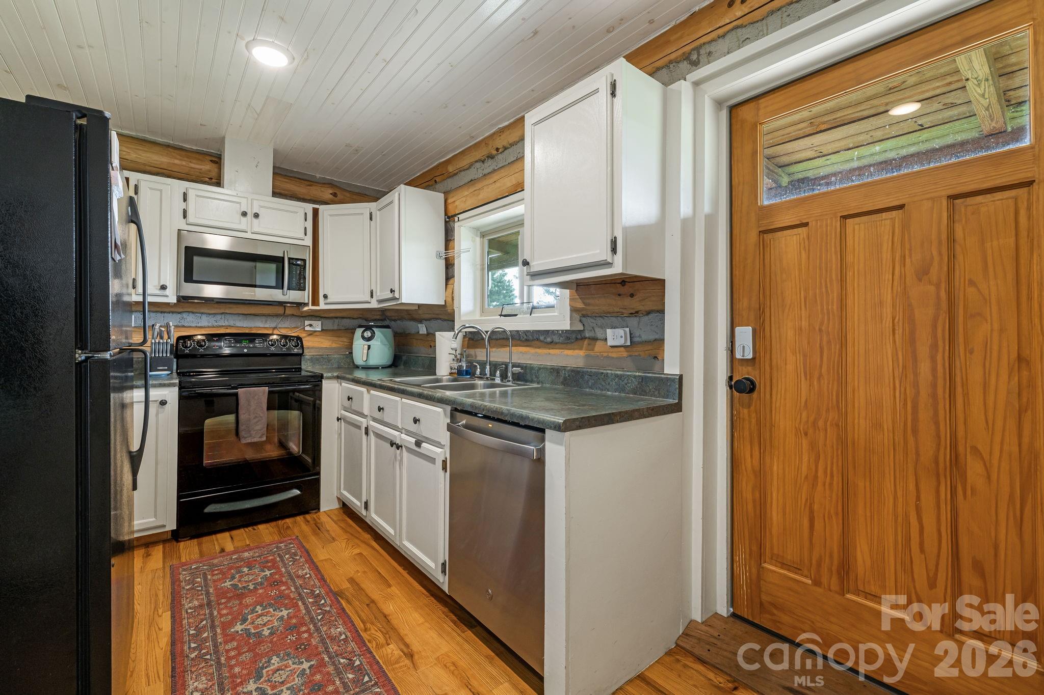 194 Cabin Hollow Drive — Marshall