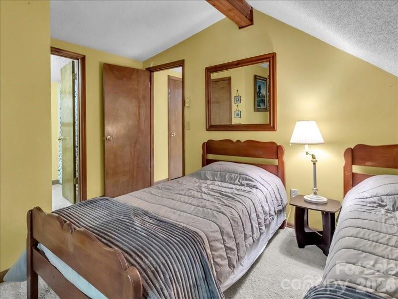 49 Lisa Lane — Maggie Valley