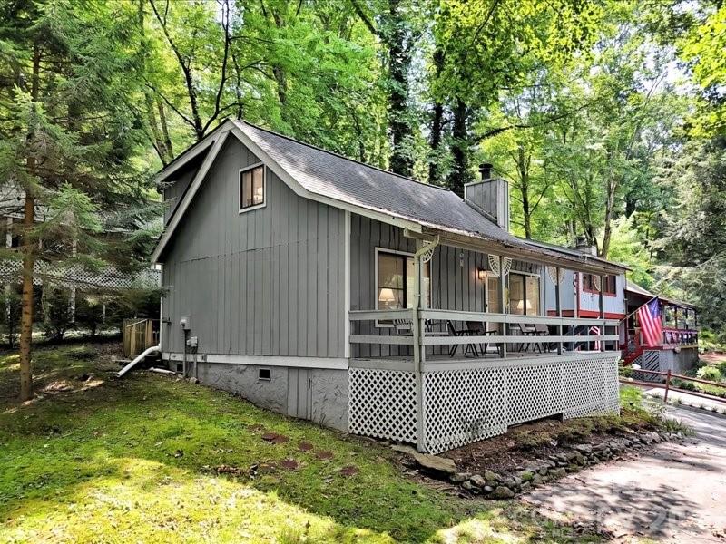 49 Lisa Lane — Maggie Valley