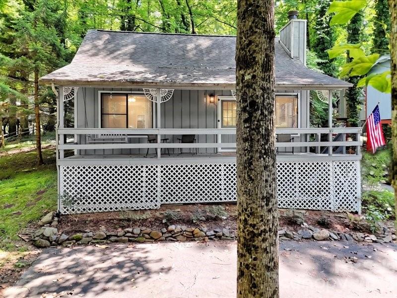 49 Lisa Lane — Maggie Valley