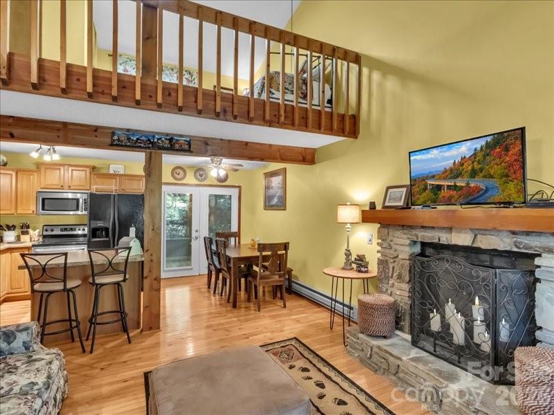 49 Lisa Lane — Maggie Valley
