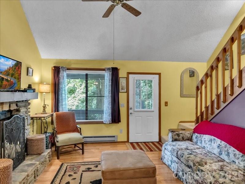 49 Lisa Lane — Maggie Valley
