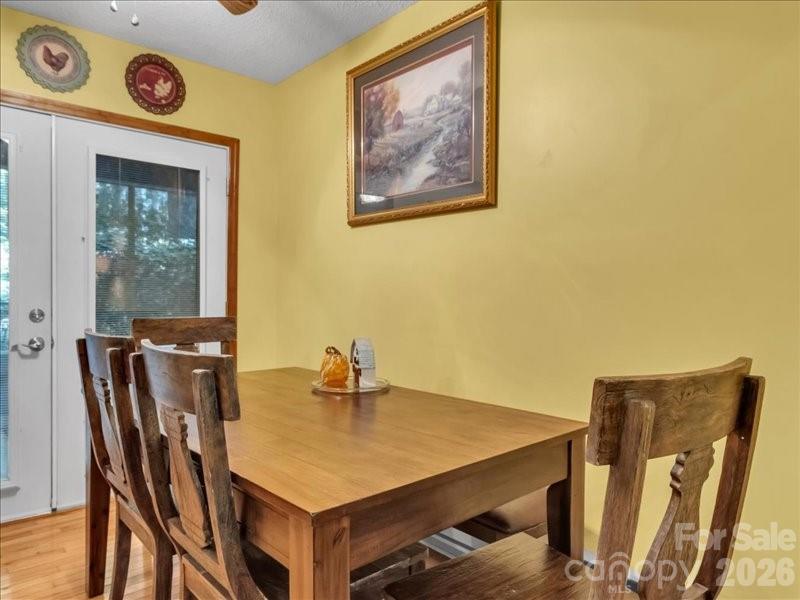 49 Lisa Lane — Maggie Valley