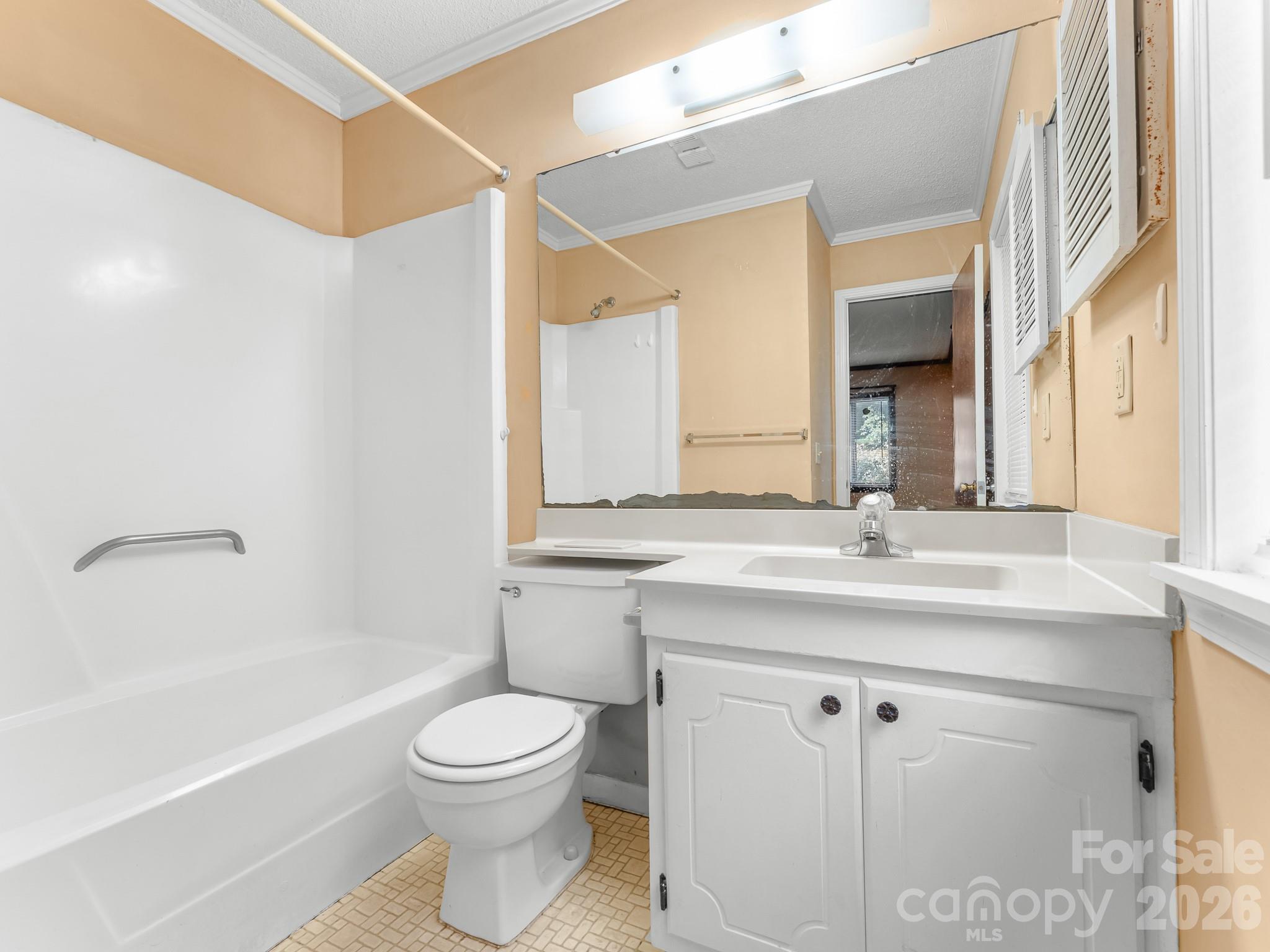 33 Lake Drive #G-1 — Laurel Park