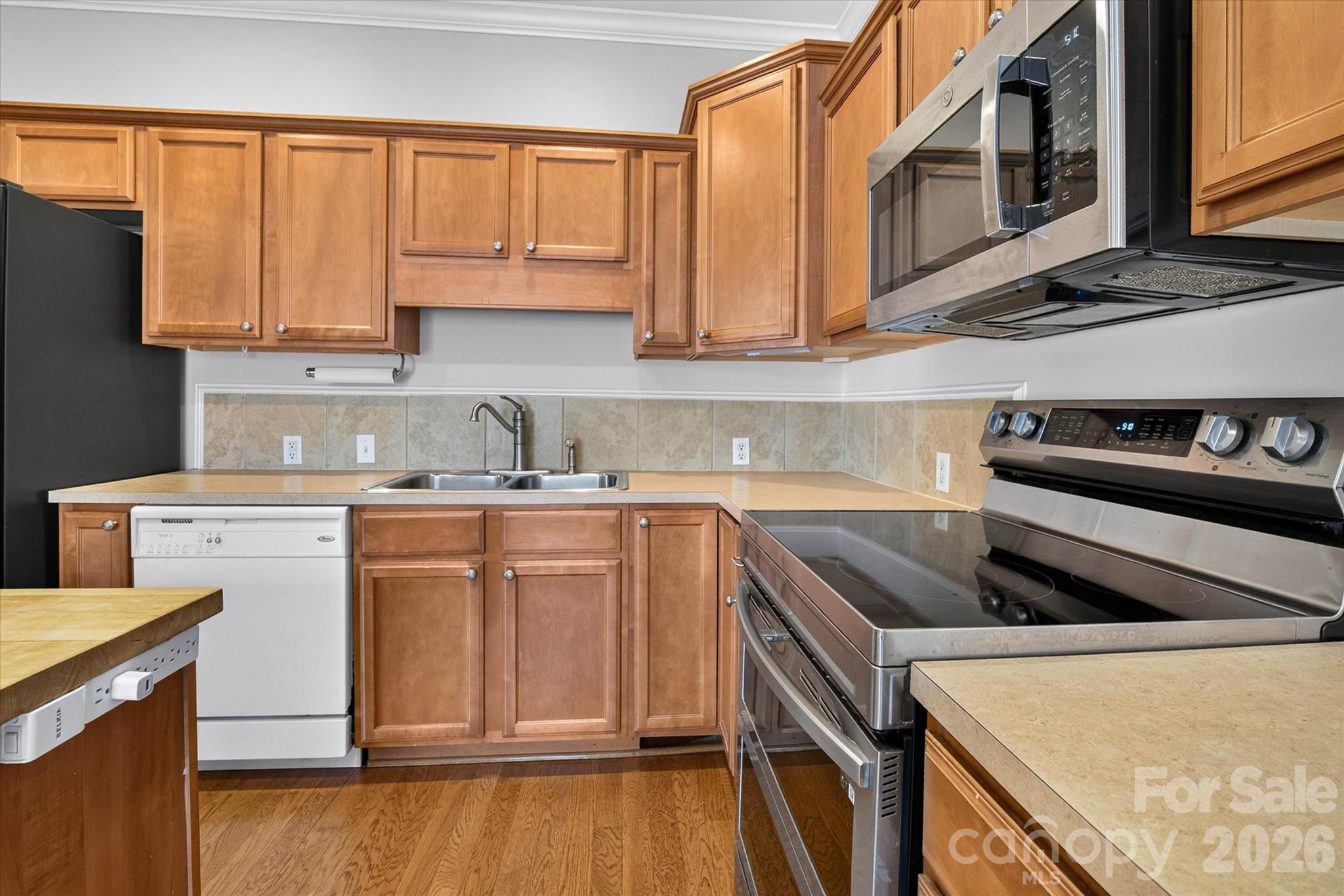 245 Eagle Creek Road — Clover