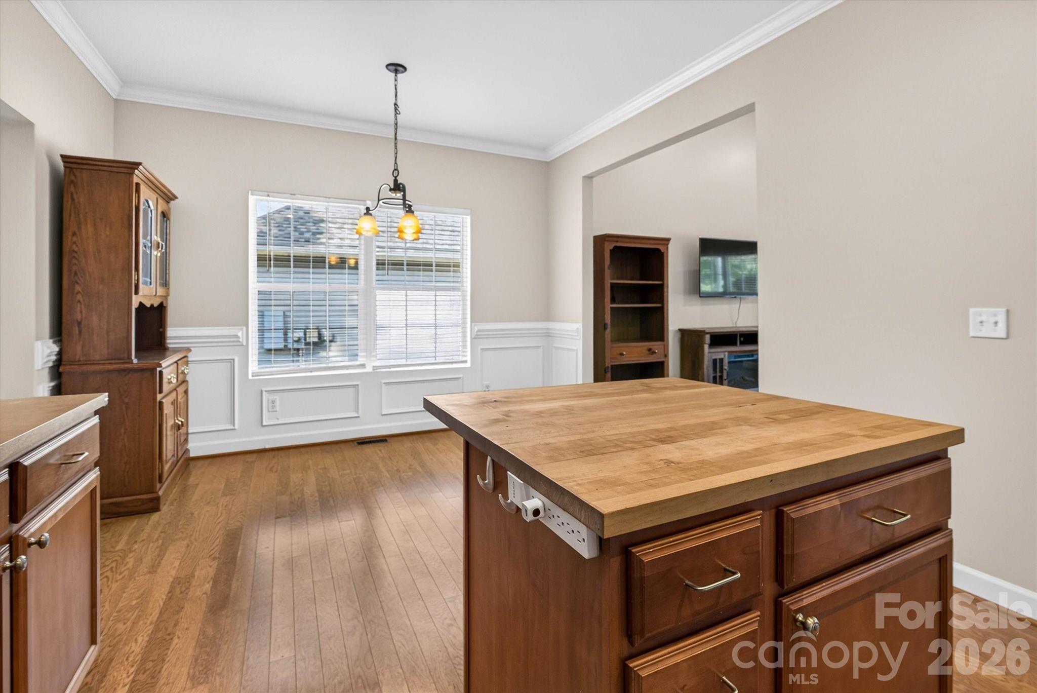 245 Eagle Creek Road — Clover