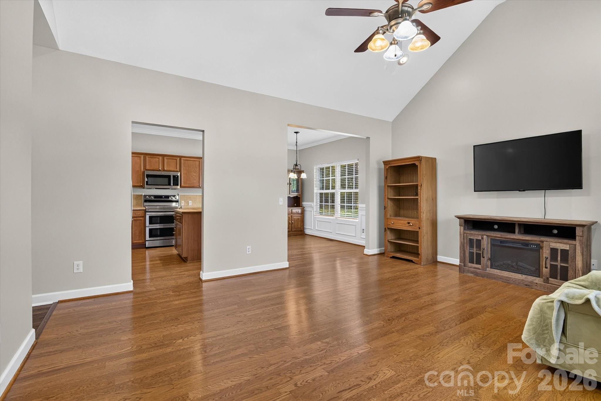 245 Eagle Creek Road — Clover