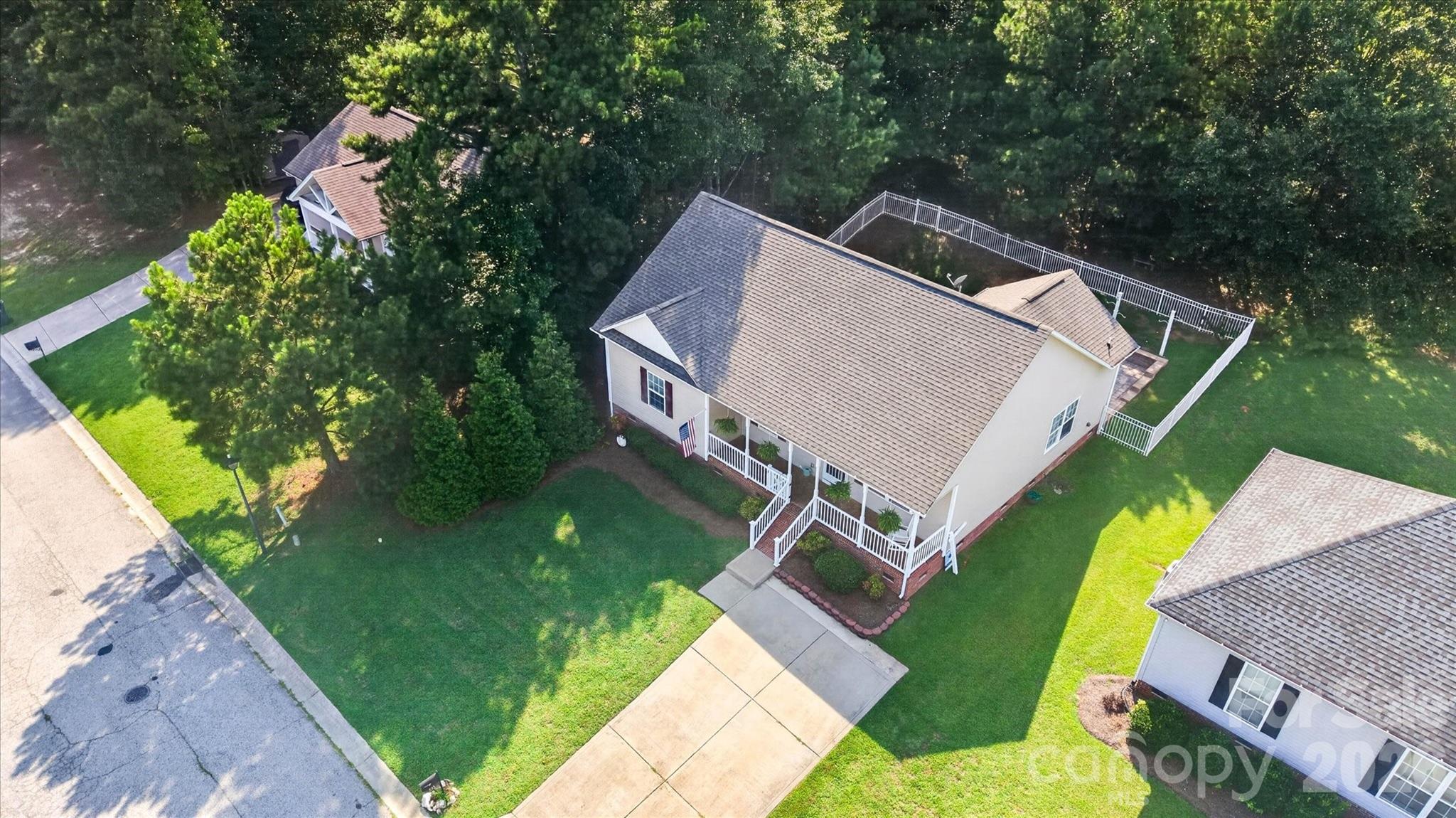 245 Eagle Creek Road — Clover