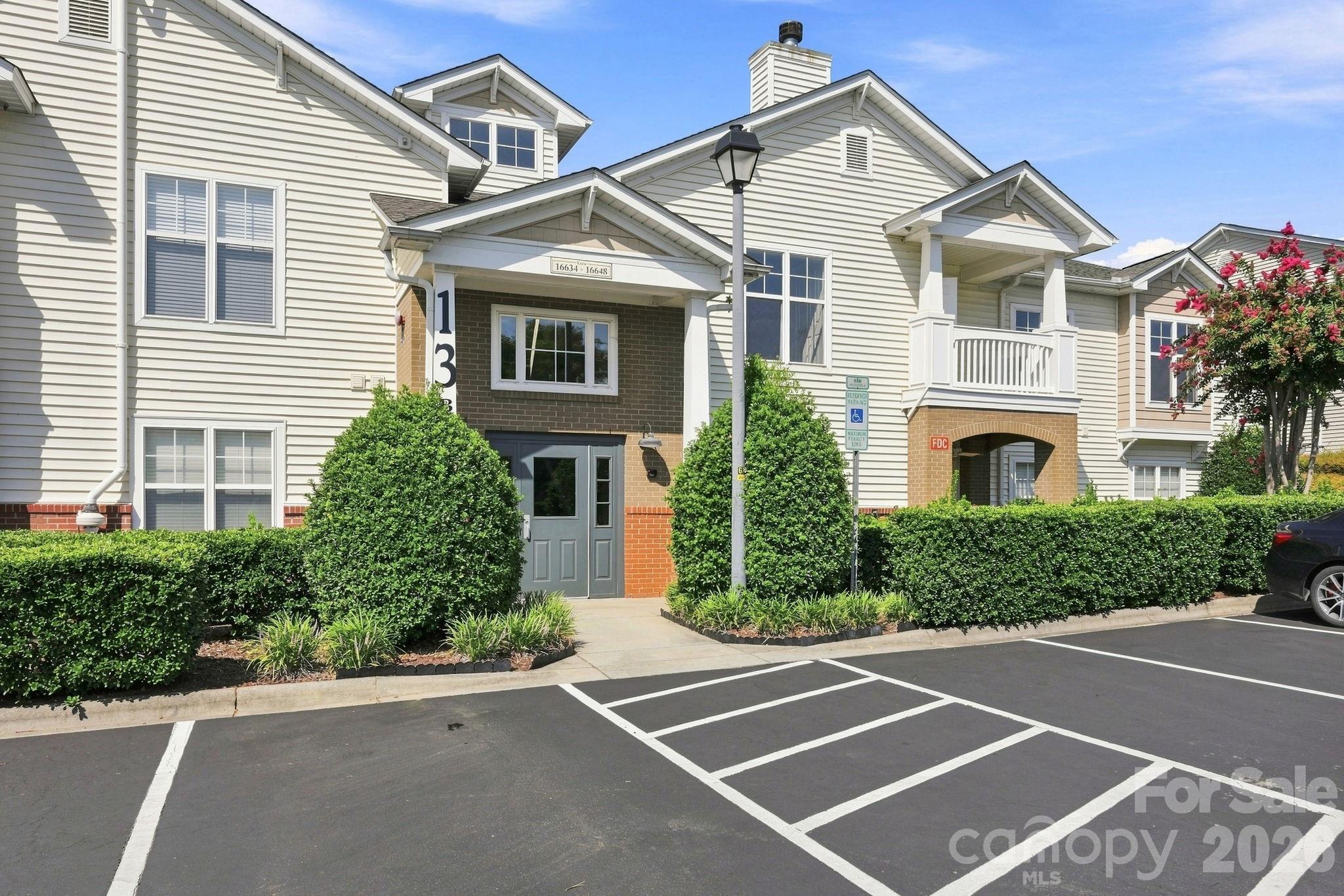 16648 E Amberside Road — Cornelius