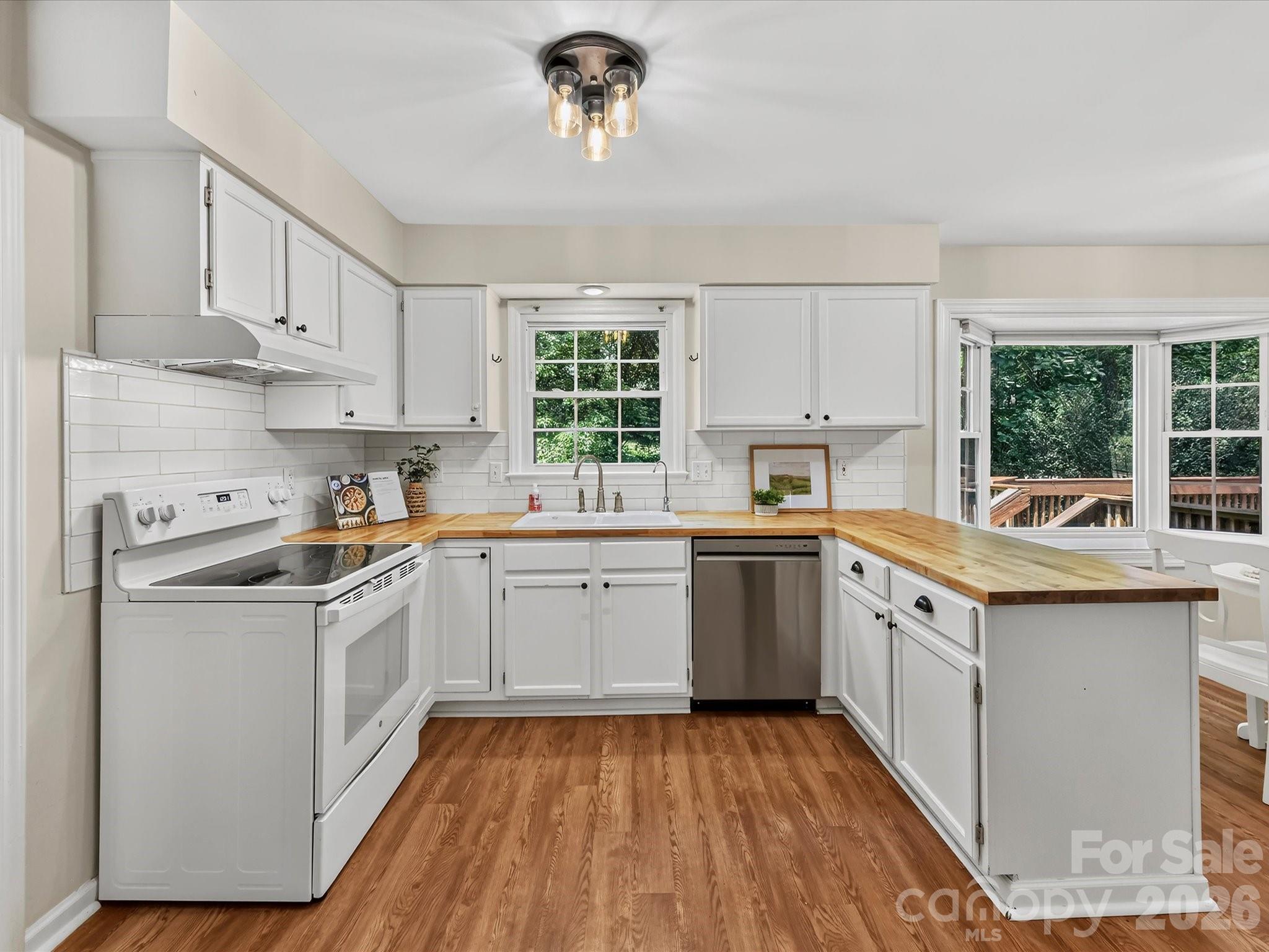 9400 Harlow Creek Road — Huntersville