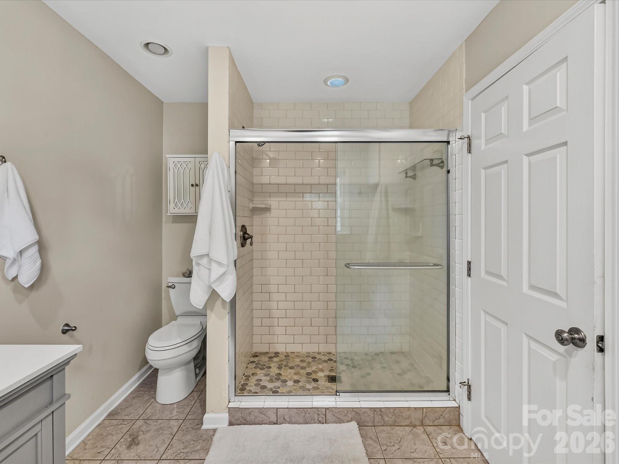 9400 Harlow Creek Road — Huntersville