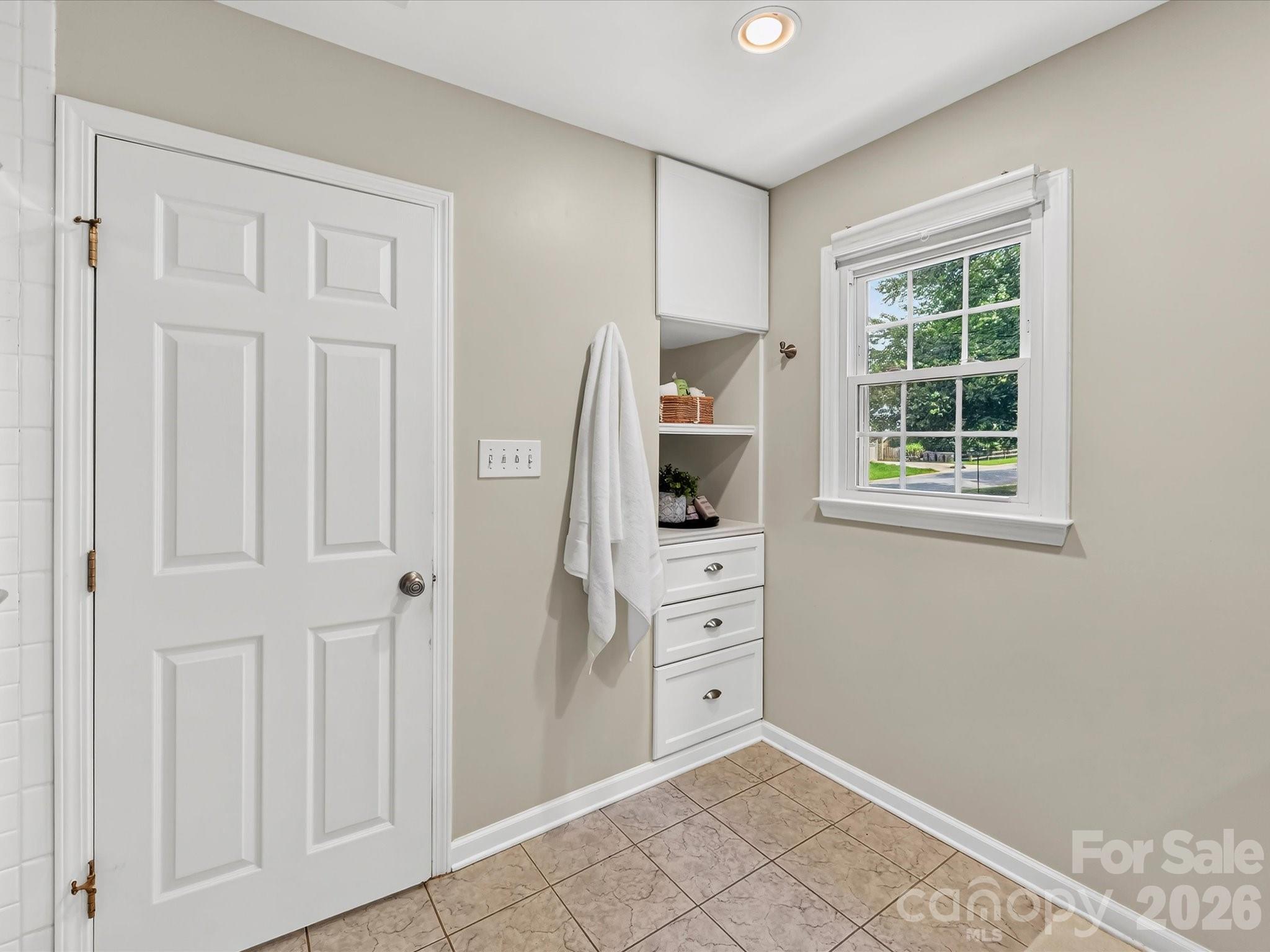 9400 Harlow Creek Road — Huntersville