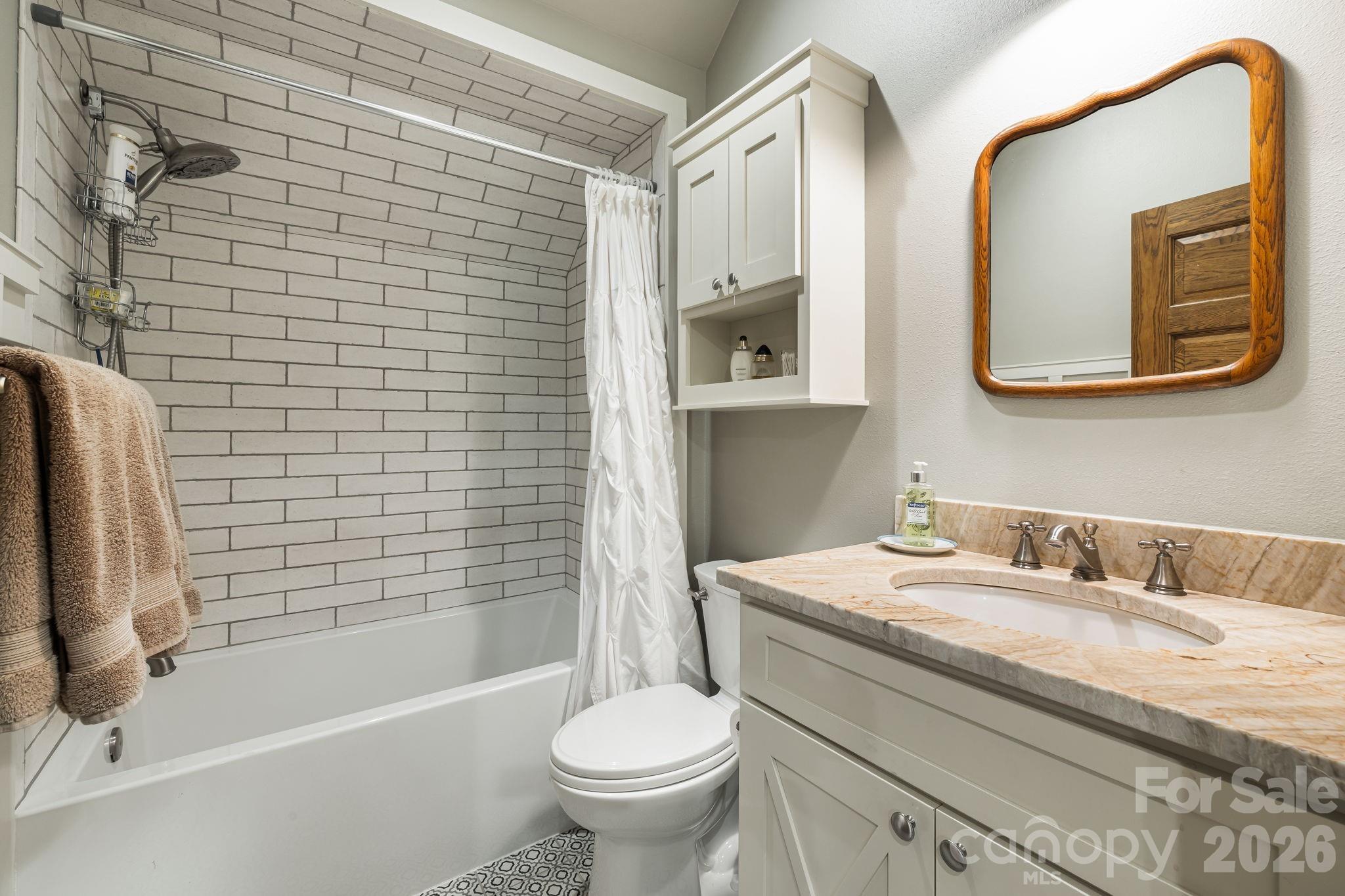 80 East Reach Road #117 — Sylva