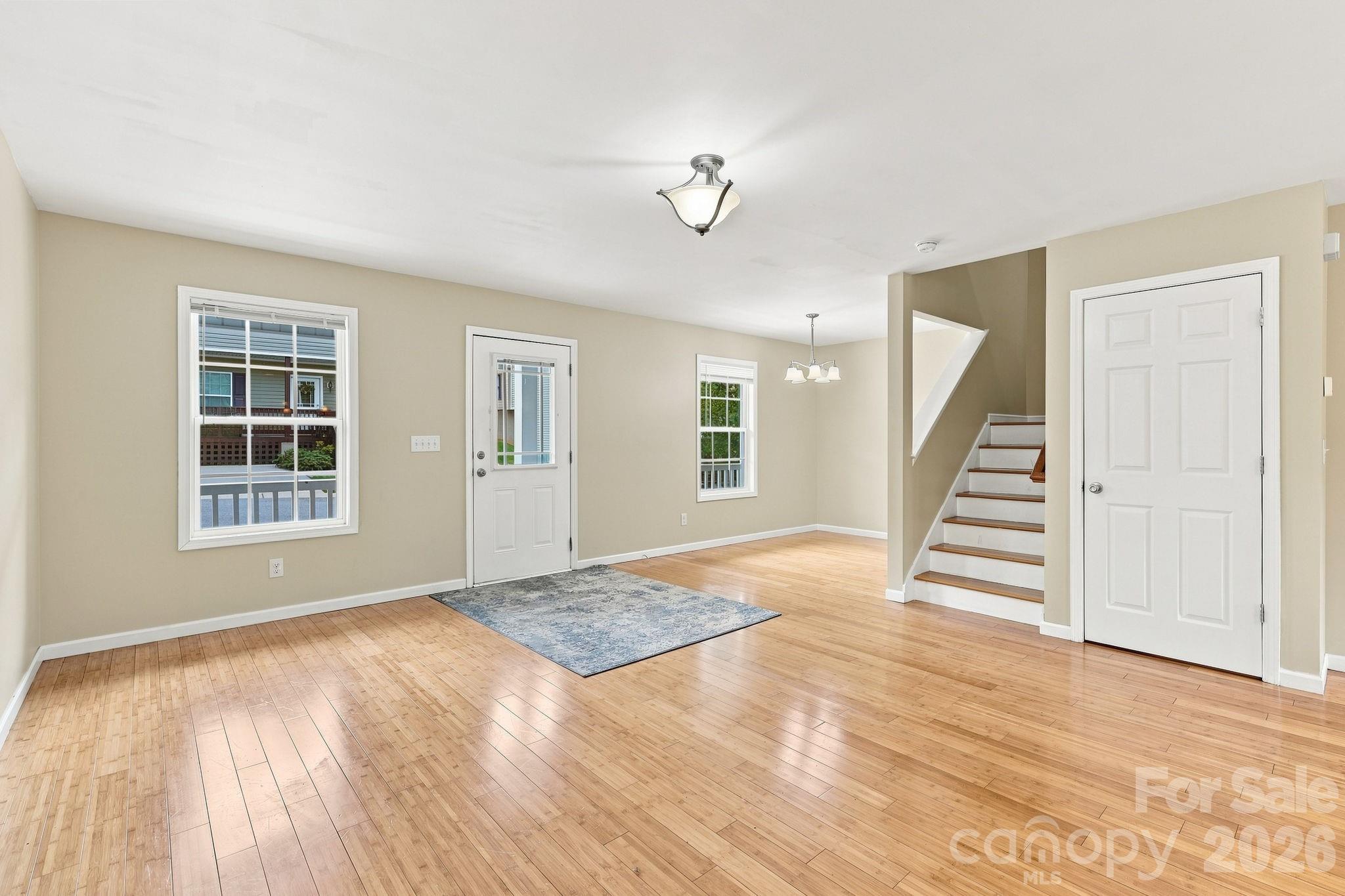 32 Jeff Drive — Asheville