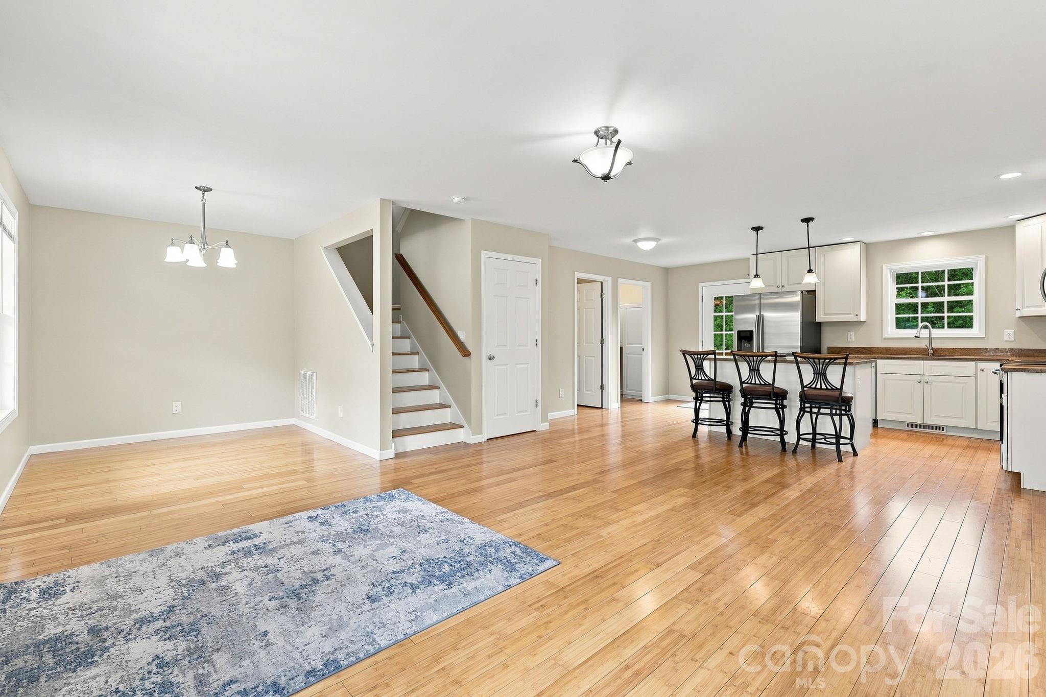 32 Jeff Drive — Asheville