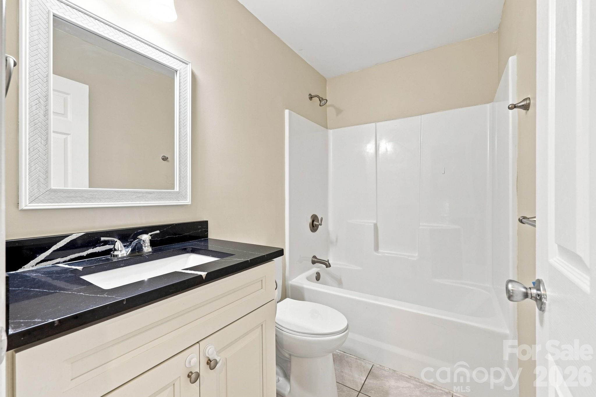 32 Jeff Drive — Asheville
