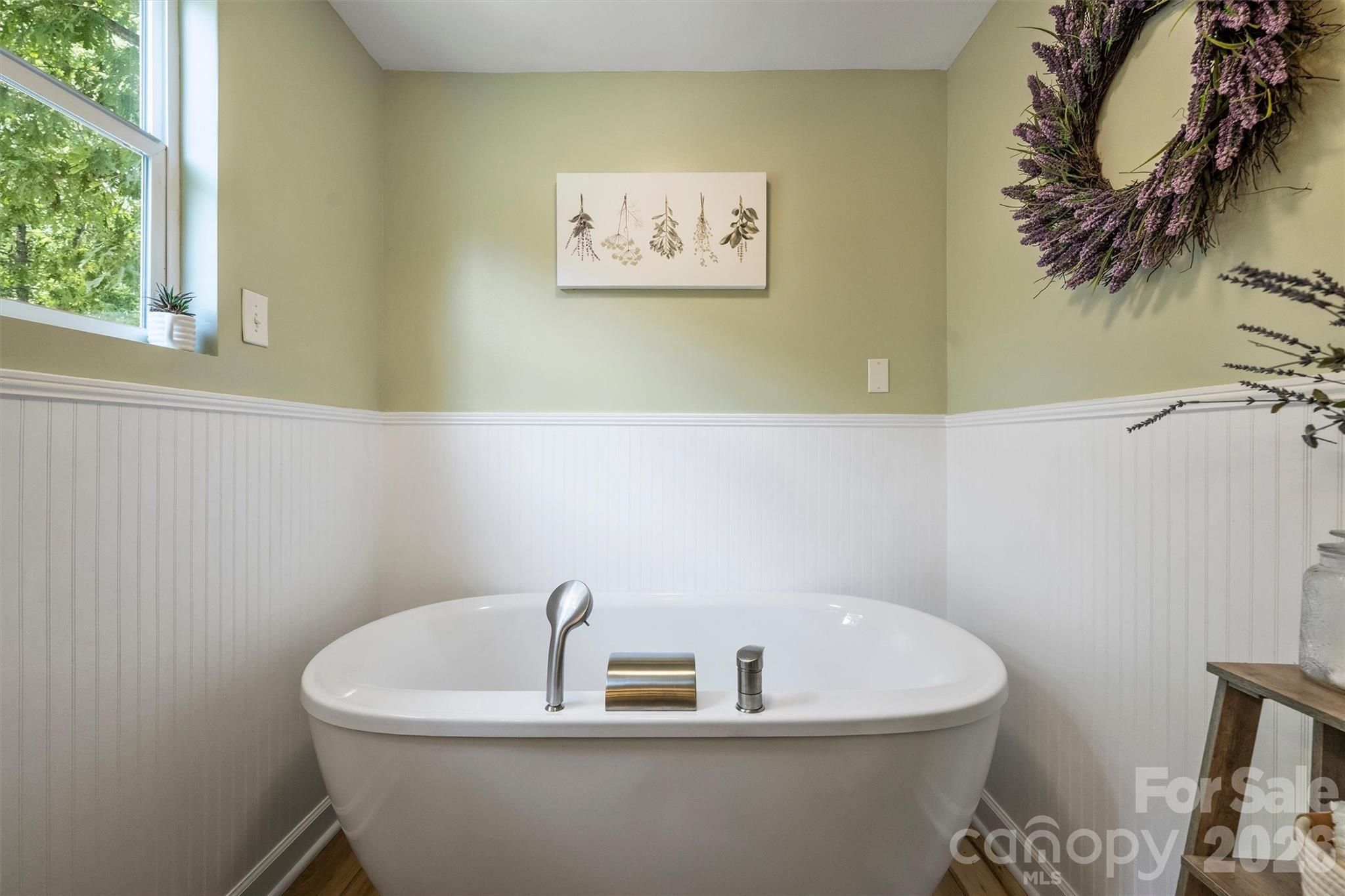 1213 Diana Lee Lane — Monroe